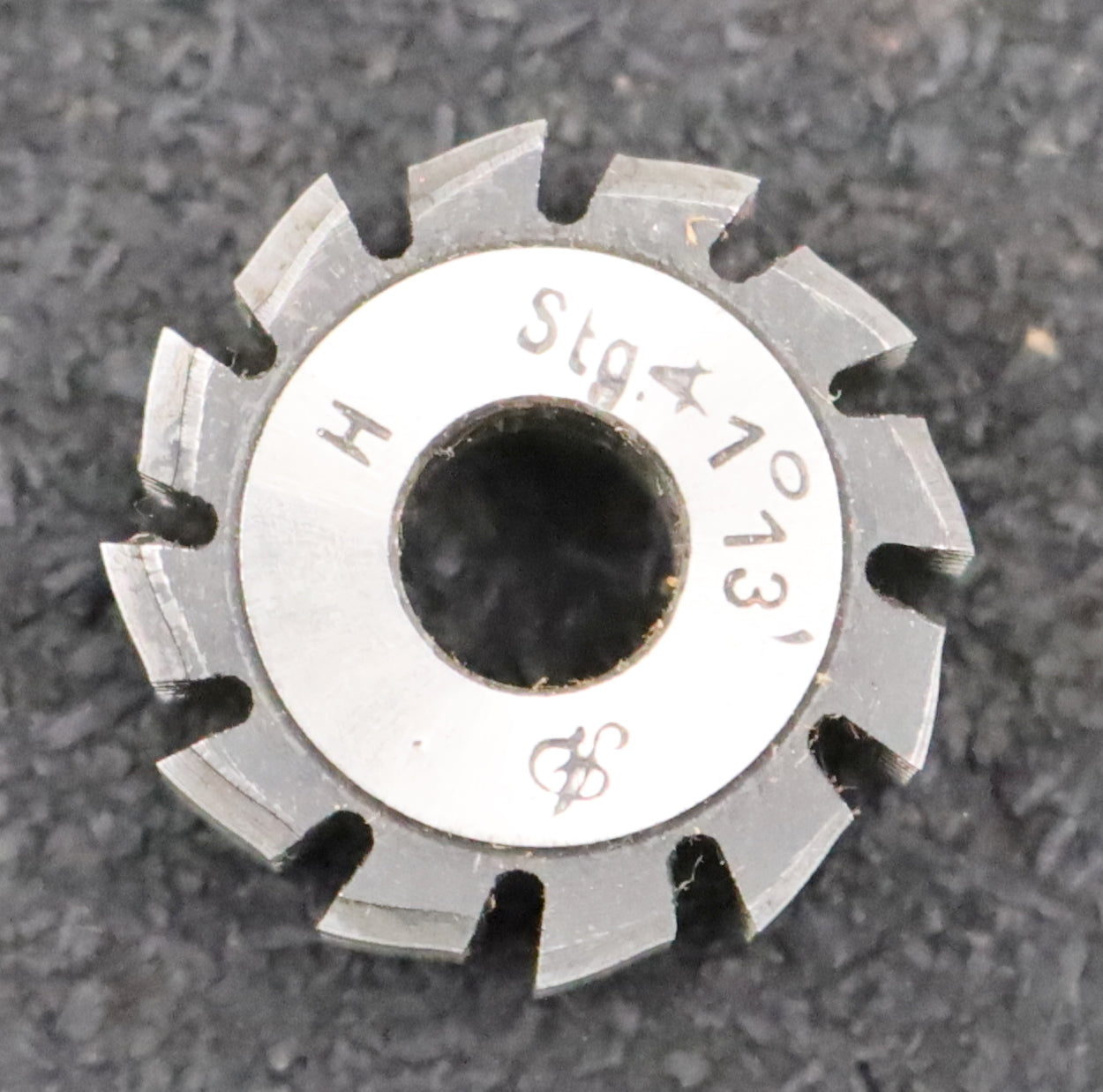 Bild des Artikels DOLD-Zahnrad-Wälzfräser-gear-hob-m=0,5-EGW-20°-1°13'-Stg-Ø25x10xØ8mm