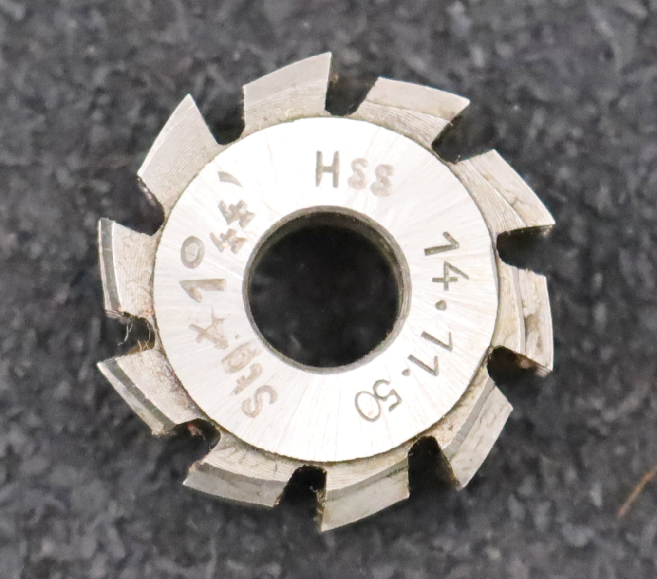 Bild des Artikels DOLD-Zahnrad-Wälzfräser-gear-hob-m=0,7-EGW-30°-1°44'-Stg-Ø25x10xØ8mm