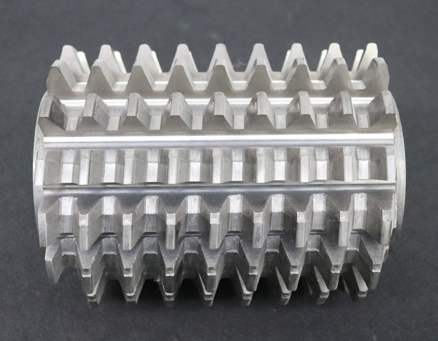 Bild des Artikels KL-Zahnrad-Wälzfräser-gear-hob-m=-6,0mm-19°50'-EGW-BPIV-DIN-3972-Ø134x170xØ40mm