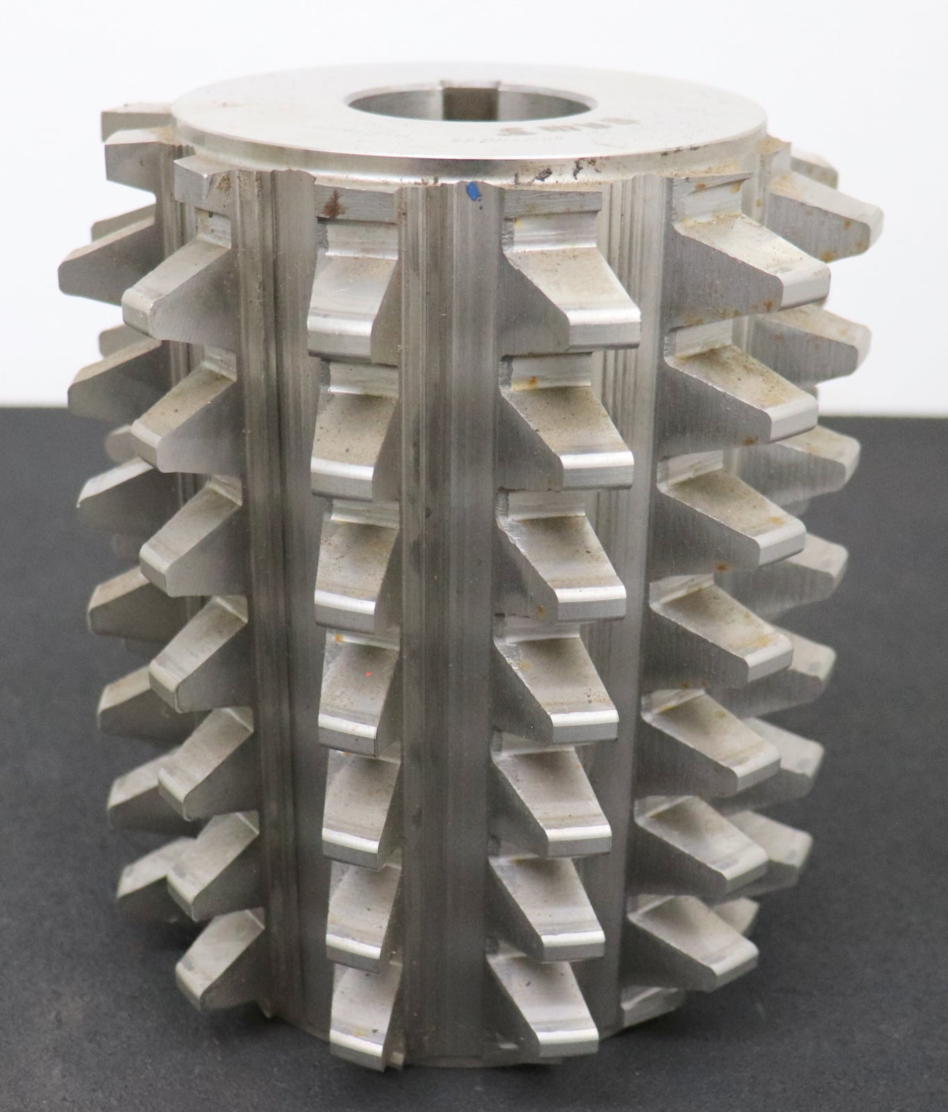 Bild des Artikels FHUSA-Zahnrad-Wälzfräser-gear-hob-m=-8,0mm-19°50'-EGW-BPIII-nach-DIN-3972