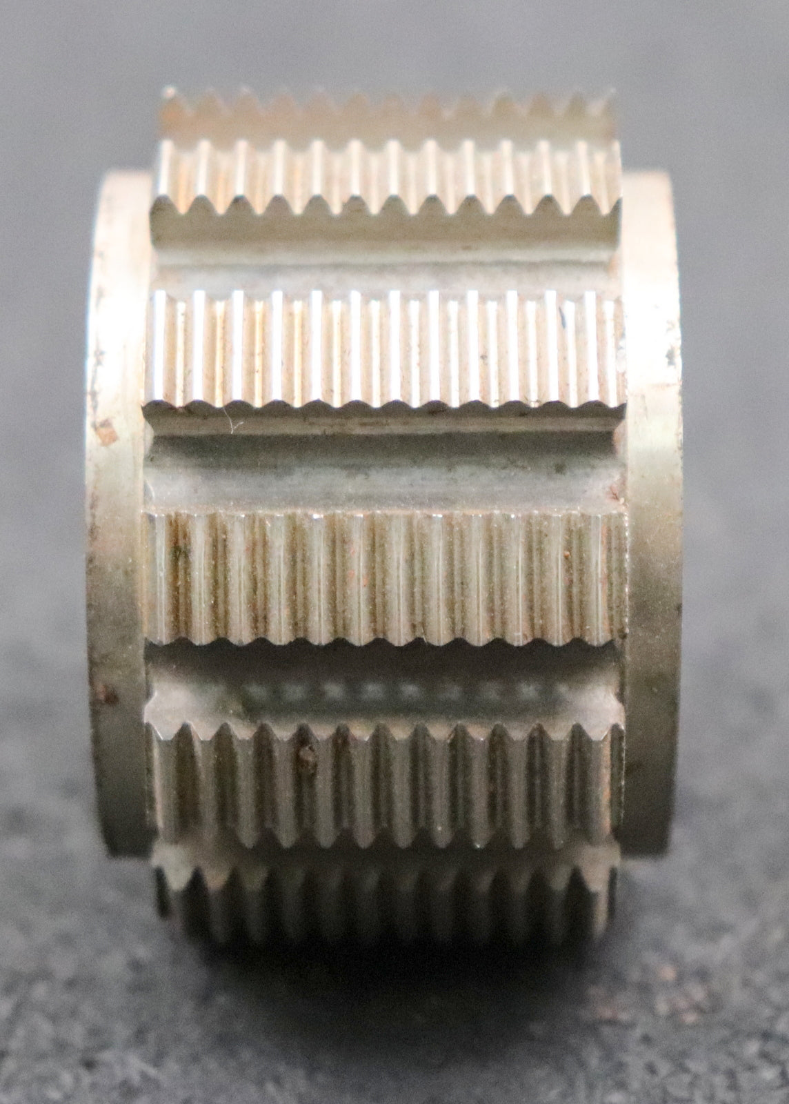 Bild des Artikels FRANKEN-Kerbzahnwellen-Wälzfräser-Nennmass-der-Zahnwelle-21x24-DIN-5481