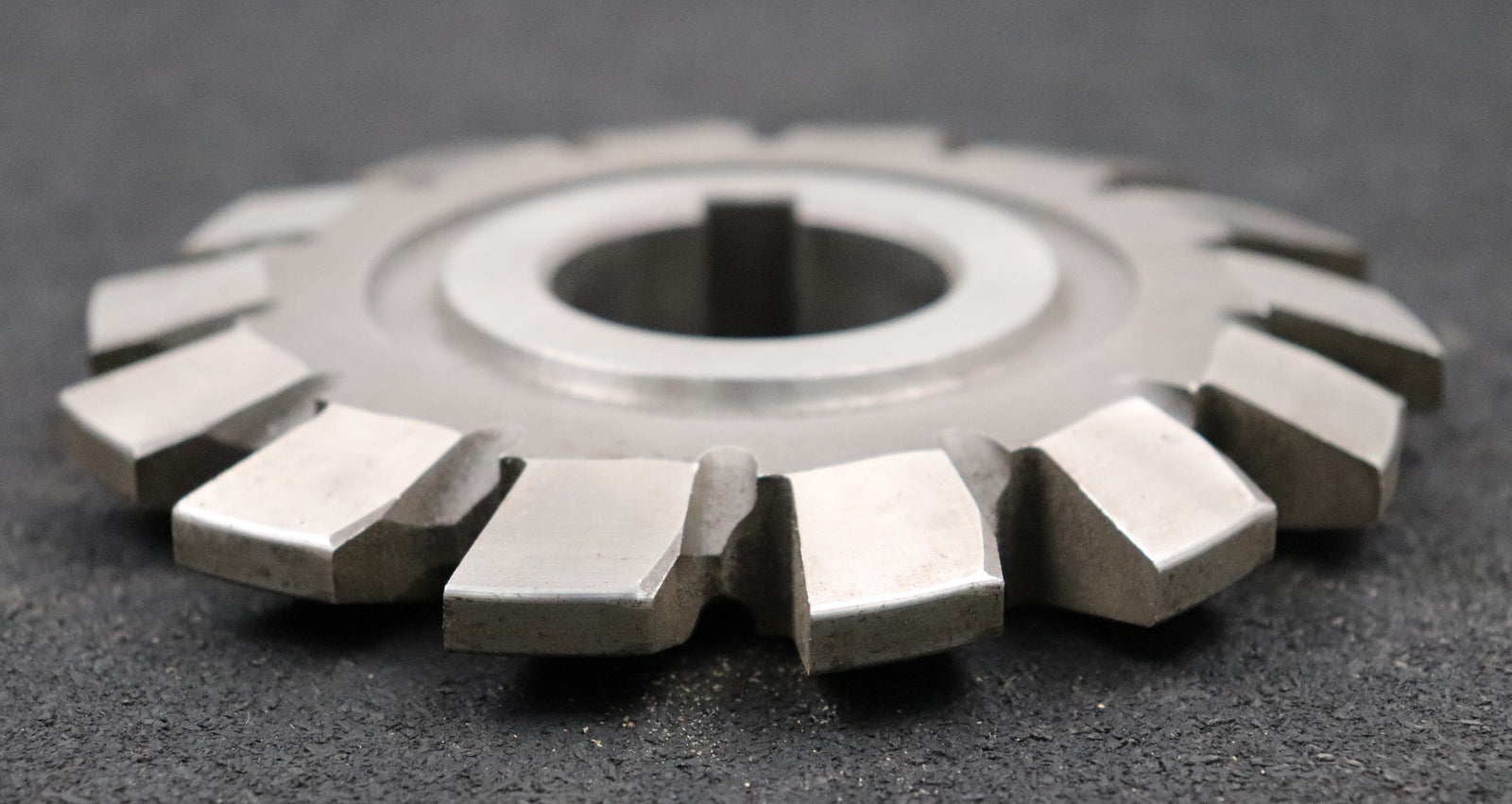 Bild des Artikels Zahnstangen-Formfräser-rack-milling-cutter-m=-6mm-20°-EGW-Ø134x17xØ40mm-mit-LKN