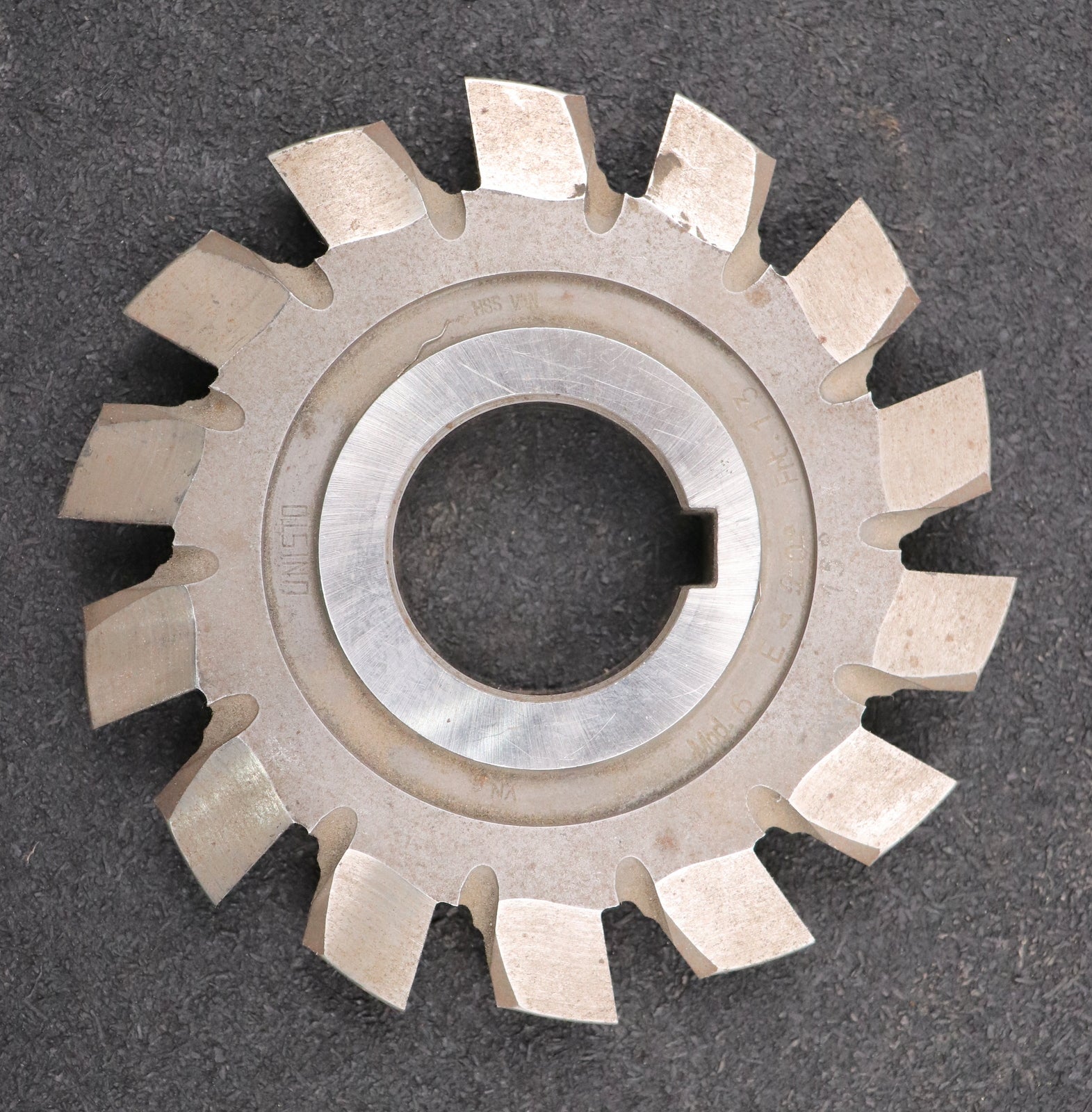 Bild des Artikels Zahnstangen-Formfräser-rack-milling-cutter-m=-6mm-20°-EGW-Ø134x17xØ40mm-mit-LKN