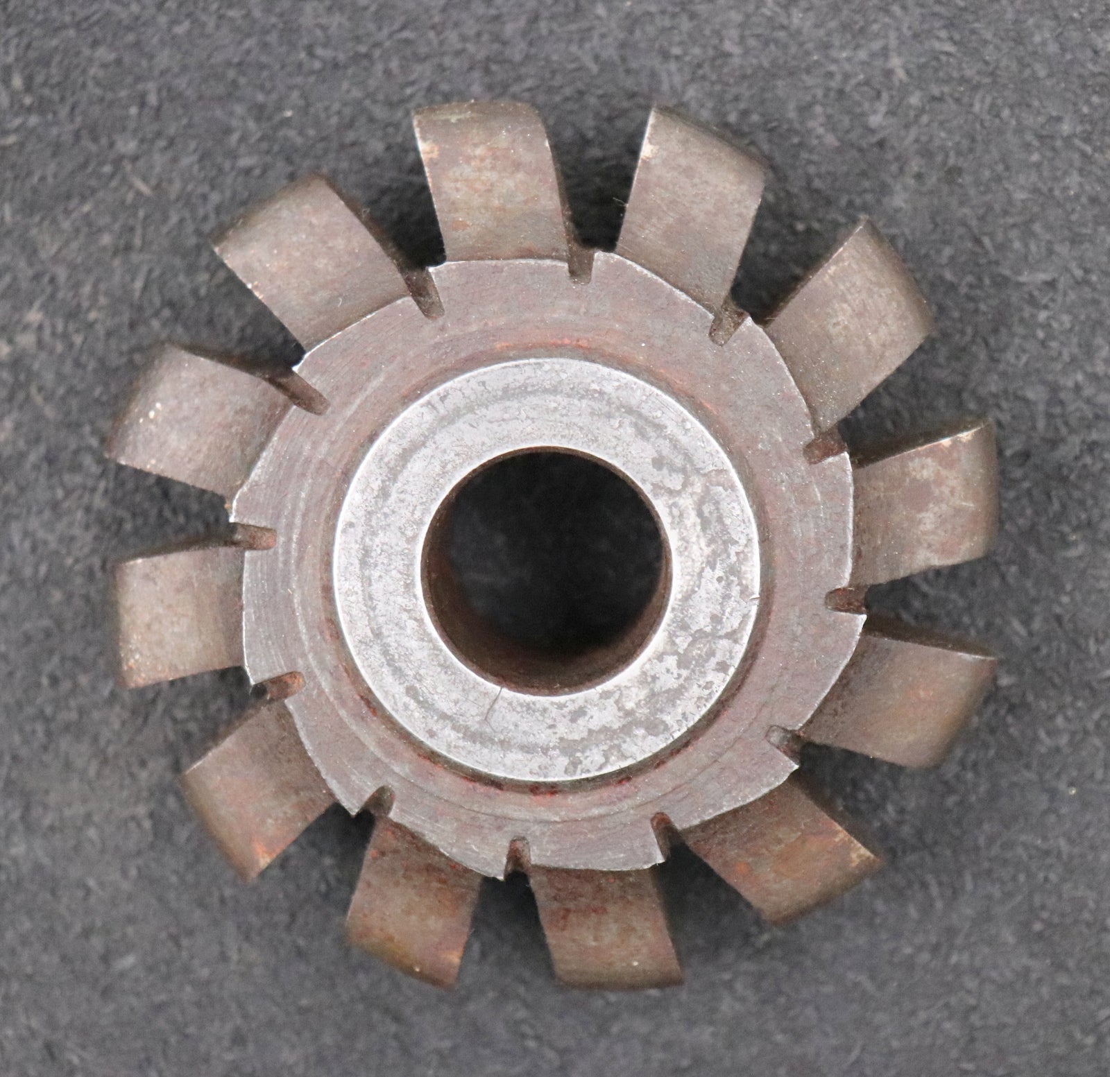 Bild des Artikels Halbrund-Formfräser-konvex-Radiusfräser-Radius-9mm-Ø90x28xØ22mm-12-Spannuten