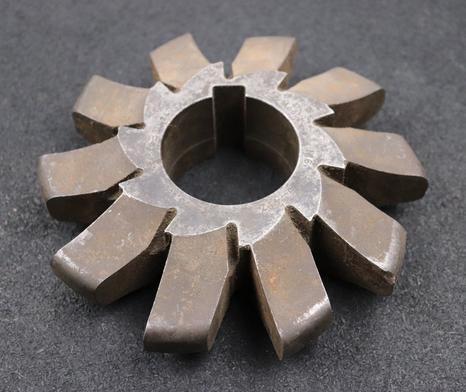 Bild des Artikels LOEWE&CO-Zahnformfräser-m=14mm-Nr.-6-für-35-41-Zähne-Frästiefe-30,24mm