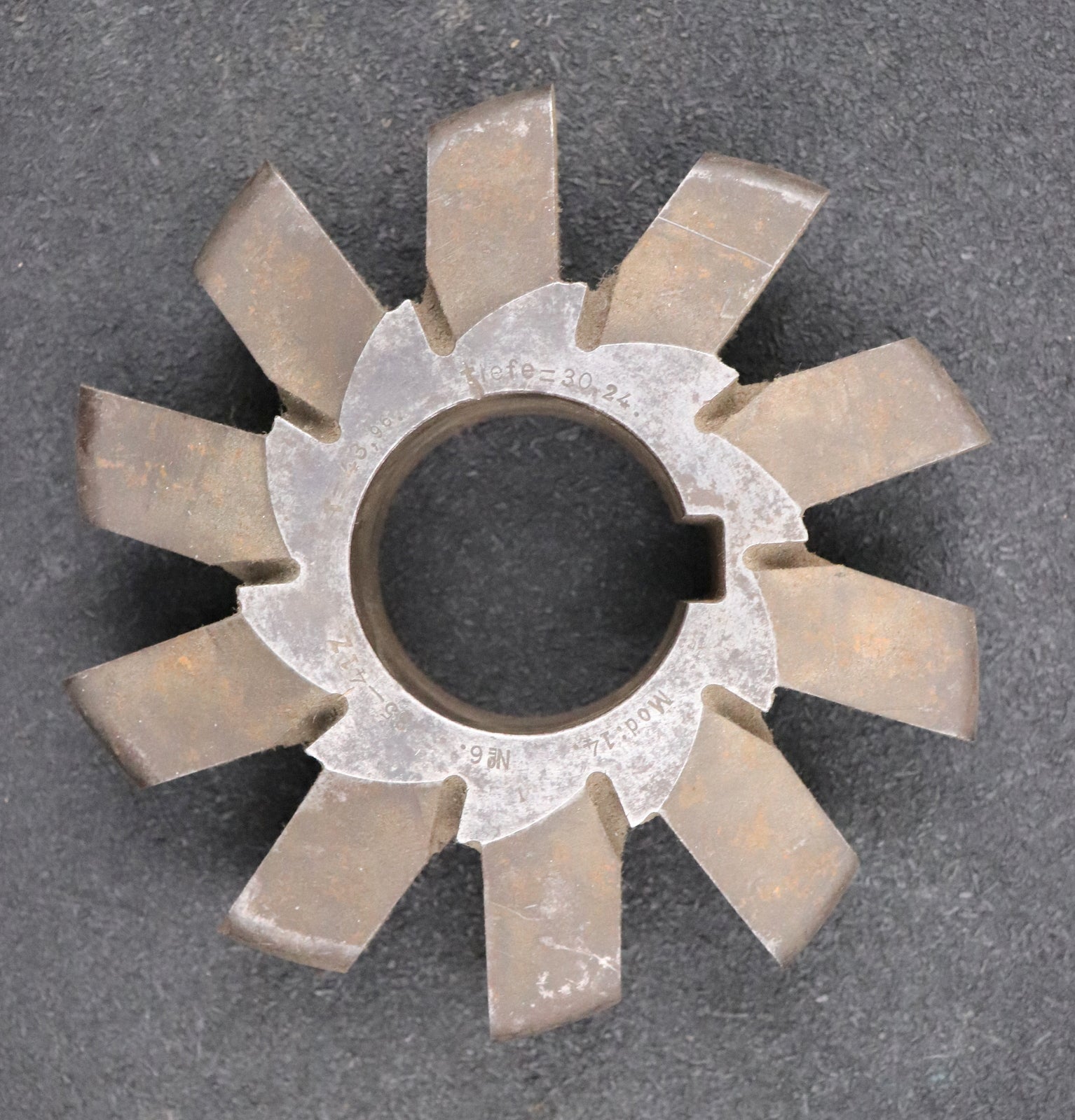 Bild des Artikels LOEWE&CO-Zahnformfräser-m=14mm-Nr.-6-für-35-41-Zähne-Frästiefe-30,24mm