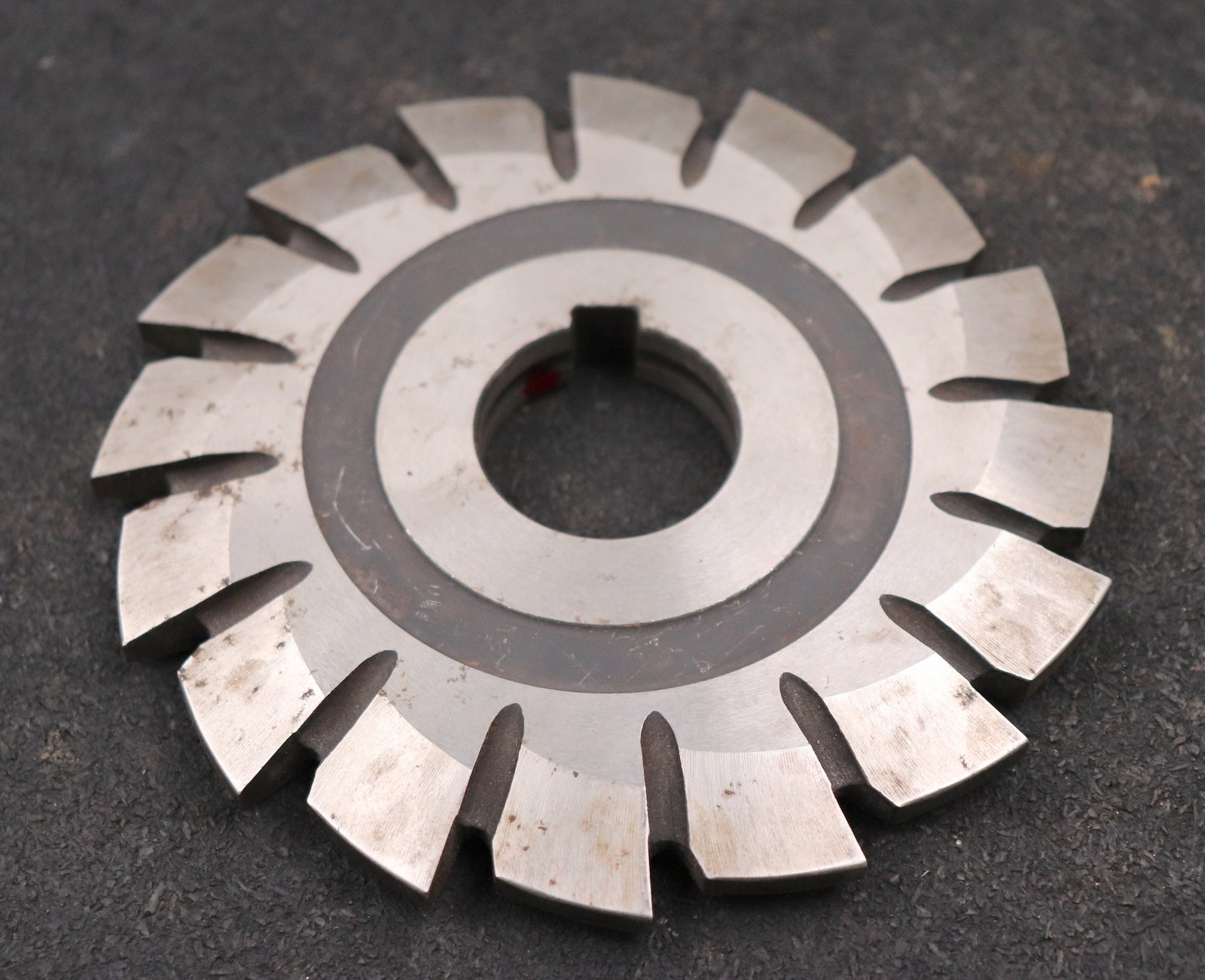 Bild des Artikels MAY-Zahnstangen-Formfräser-rack-milling-cutter-m=-4,5mm-15°-EGW