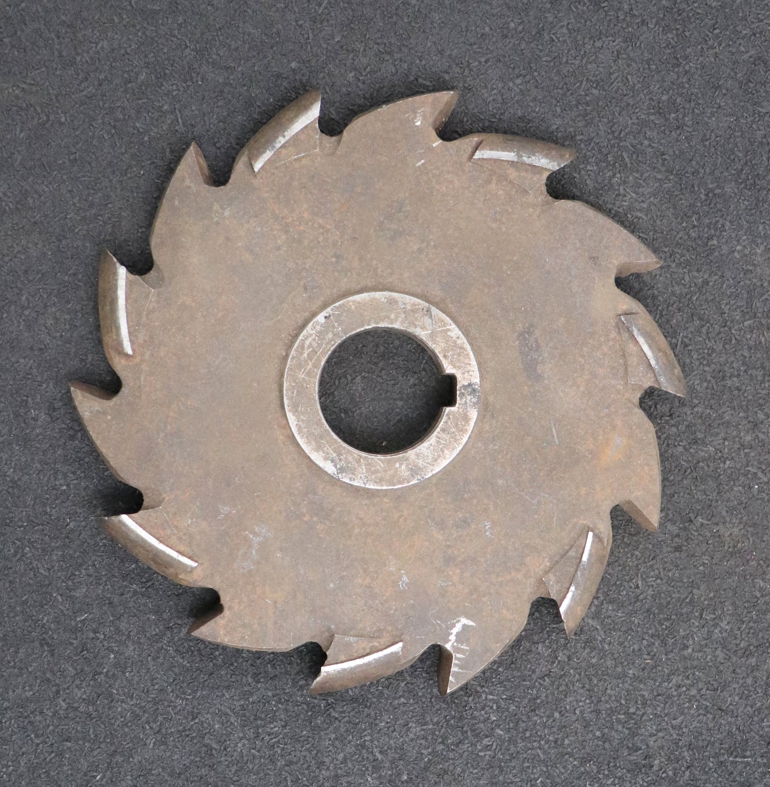 Bild des Artikels Halbrund-Formfräser-konvex-Radiusfräser-Radius-8,0mm-Ø160x17xØ32mm-14-Spannuten