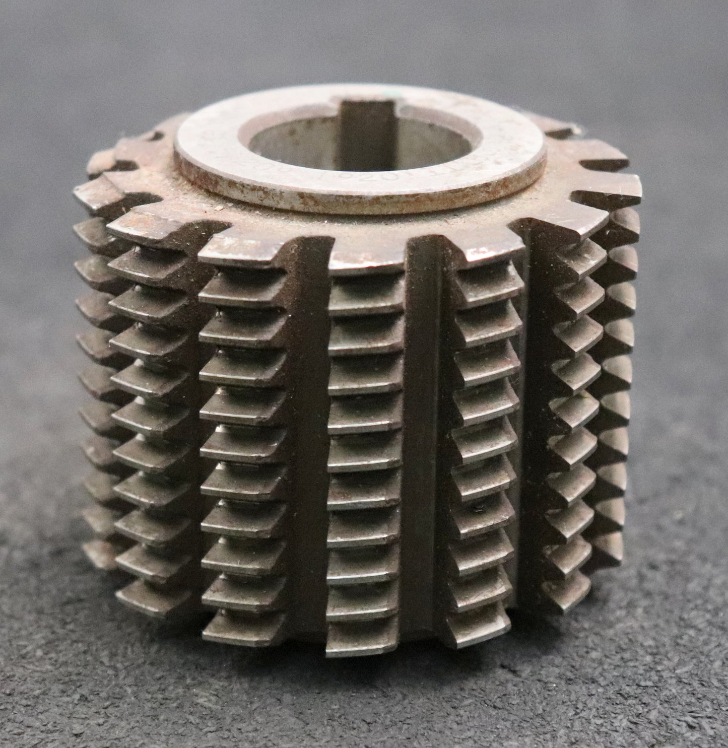 Bild des Artikels PWS-Zahnrad-Wälzfräser-gear-hob-m=-1,5mm-20°-EGW-BP-II-nach-DIN3972-Ø70x58xØ27mm