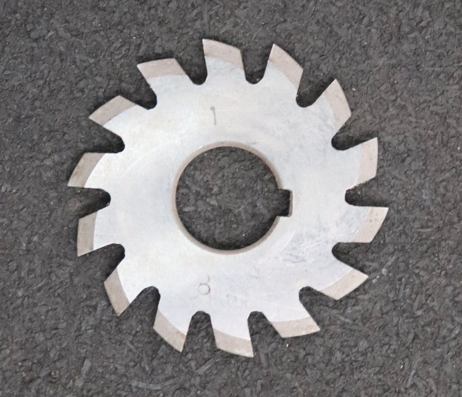 Bild des Artikels JAL-Zahnformfräser-gear-profile-cutter-m=-1mm-Nr-8--Zähnezahlbereich-Z=-135-00