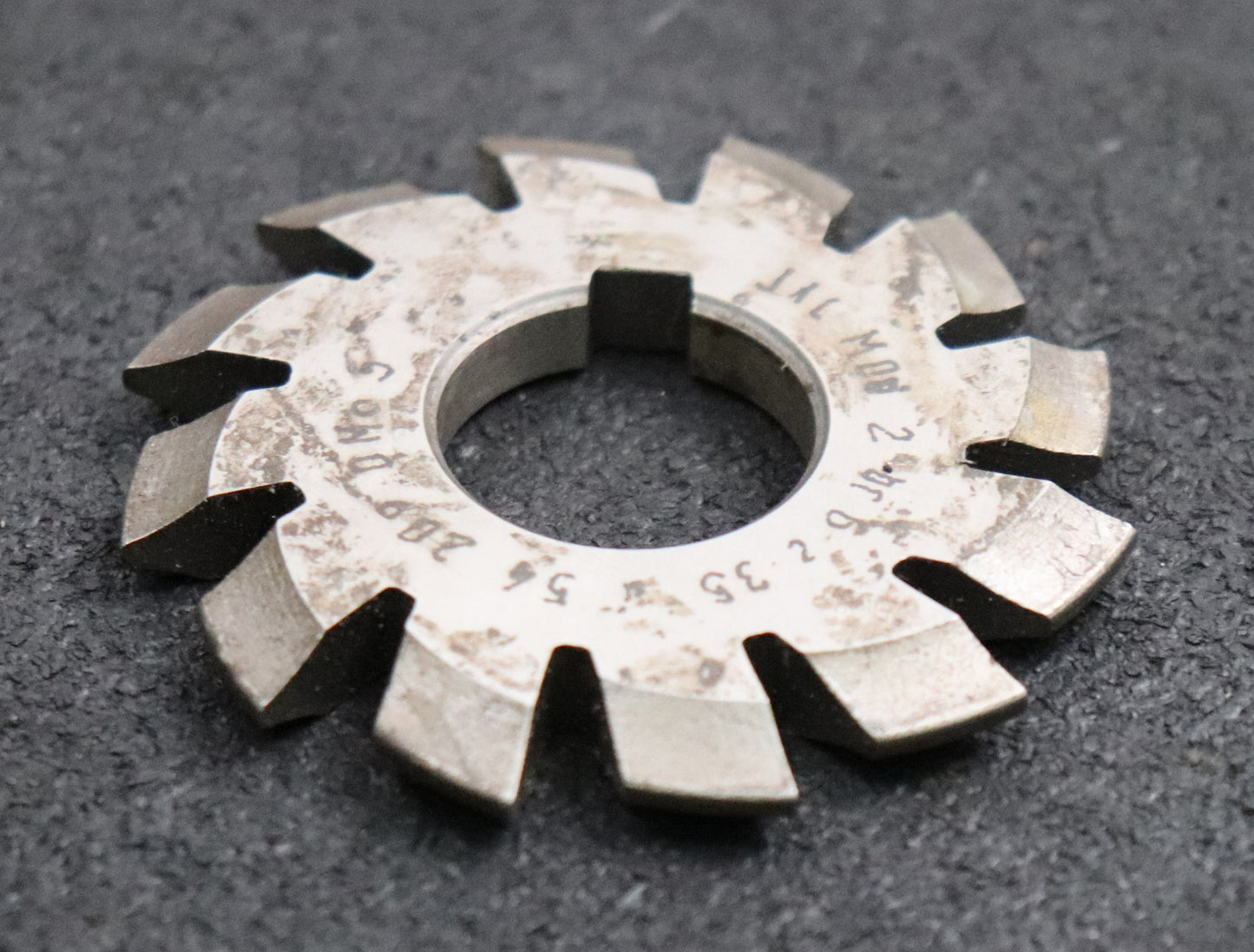 Bild des Artikels JAL-Zahnformfräser-gear-profile-cutter-m=-2mm-Nr-6-für-Zähnezahlbereich-Z=-35-54