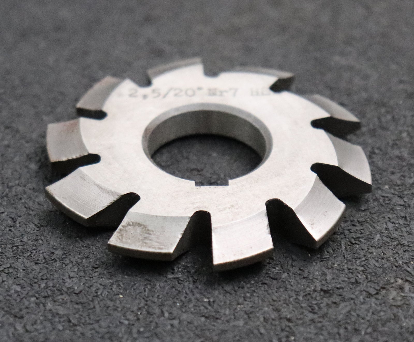 Bild des Artikels Zahnformfräser-gear-profile-cutter-m=-2,5mm-Nr.-7-Zähnezahlbereich-Z=-55-134