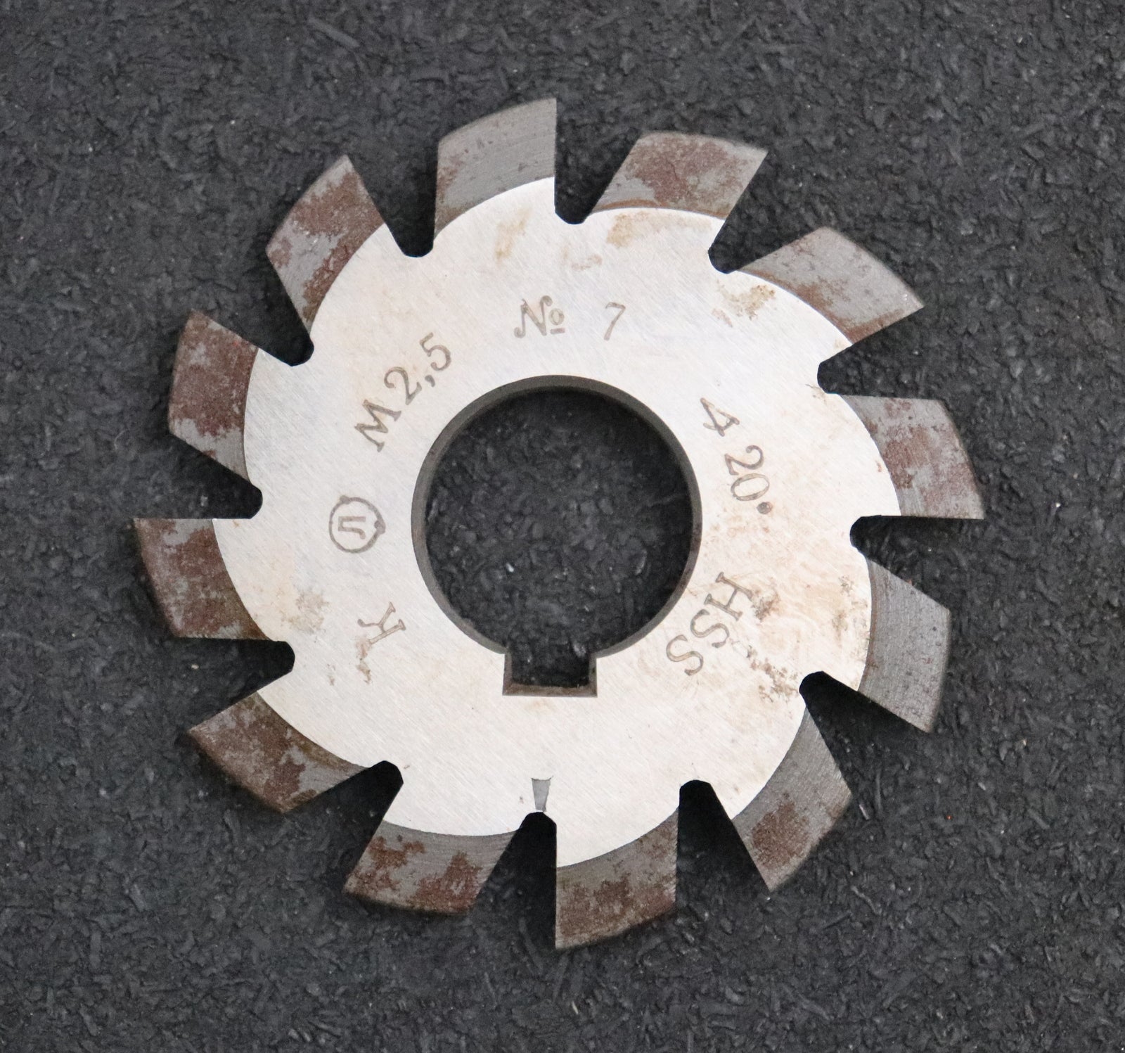 Bild des Artikels Zahnformfräser-gear-profile-cutter-m=-2,5mm-Nr.-7-für-Zähnezahlbereich-Z=-55-134