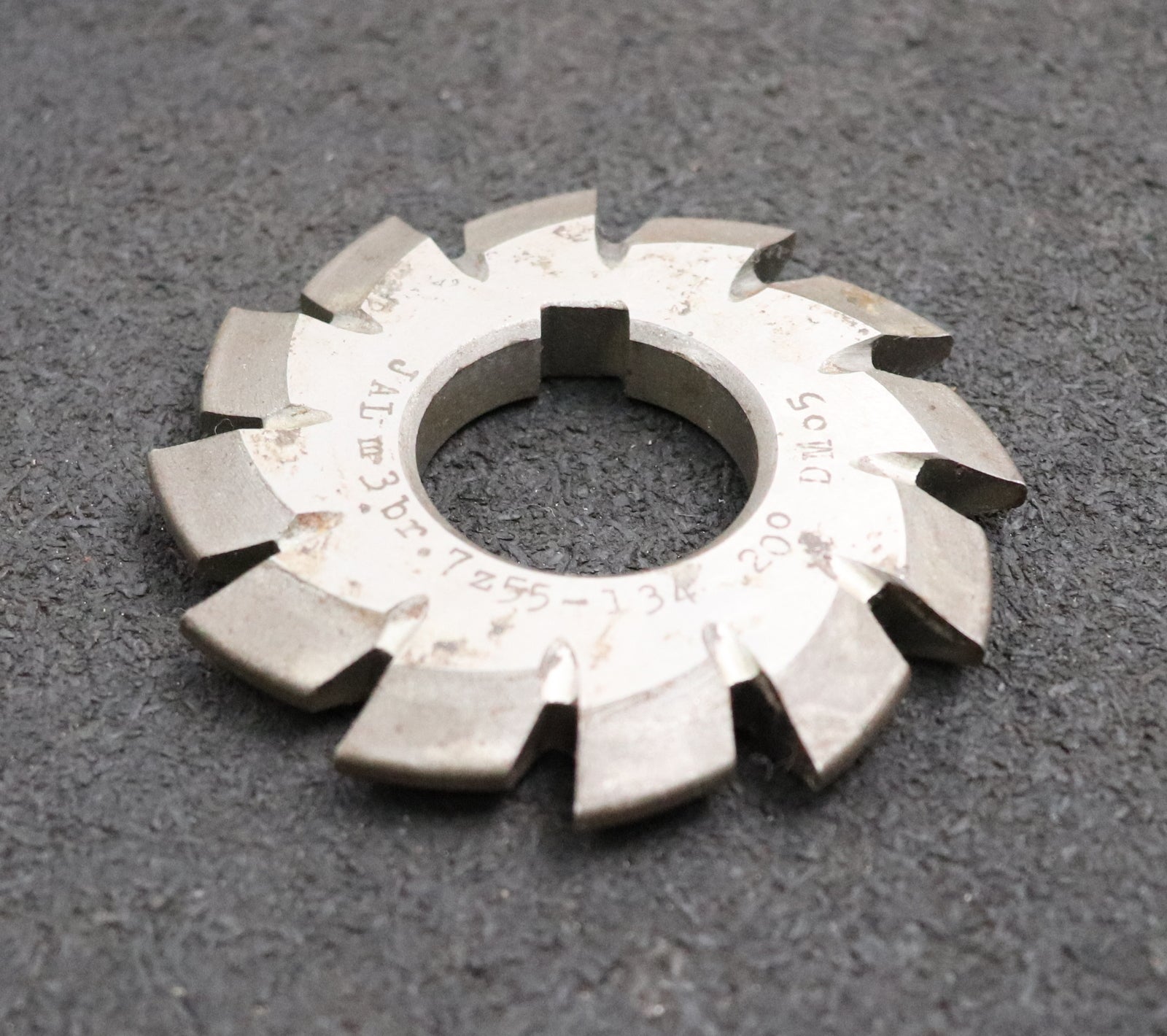 Bild des Artikels JAL-Zahnformfräser-gear-profile-cutter-m=-3mm-Nr.-7-Zähnezahlbereich-Z=-55-134