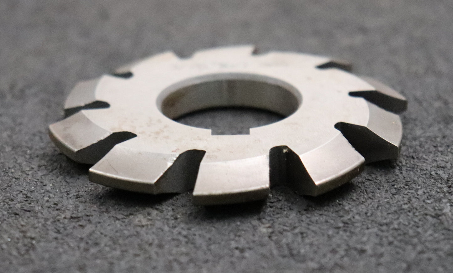 Bild des Artikels Zahnformfräser-gear-profile-cutter-m=-3mm-Nr.-7-für-Zähnezahlbereich-Z=-55-134