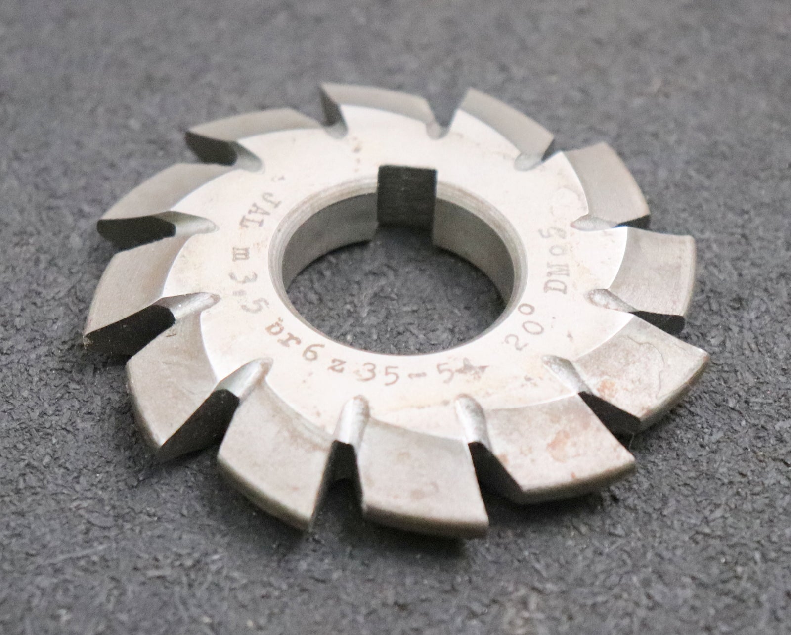 Bild des Artikels JAL-Zahnformfräser-gear-profile-cutter-m=-3,5mm-Nr.-6-Zähnezahlbereich-Z=-35-54