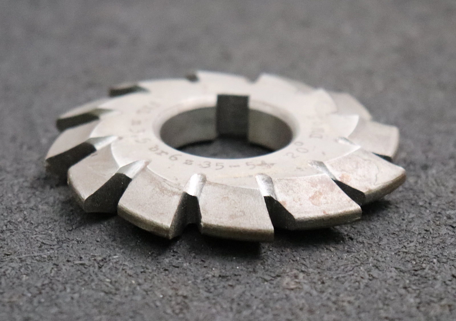 Bild des Artikels JAL-Zahnformfräser-gear-profile-cutter-m=-3,5mm-Nr.-6-Zähnezahlbereich-Z=-35-54