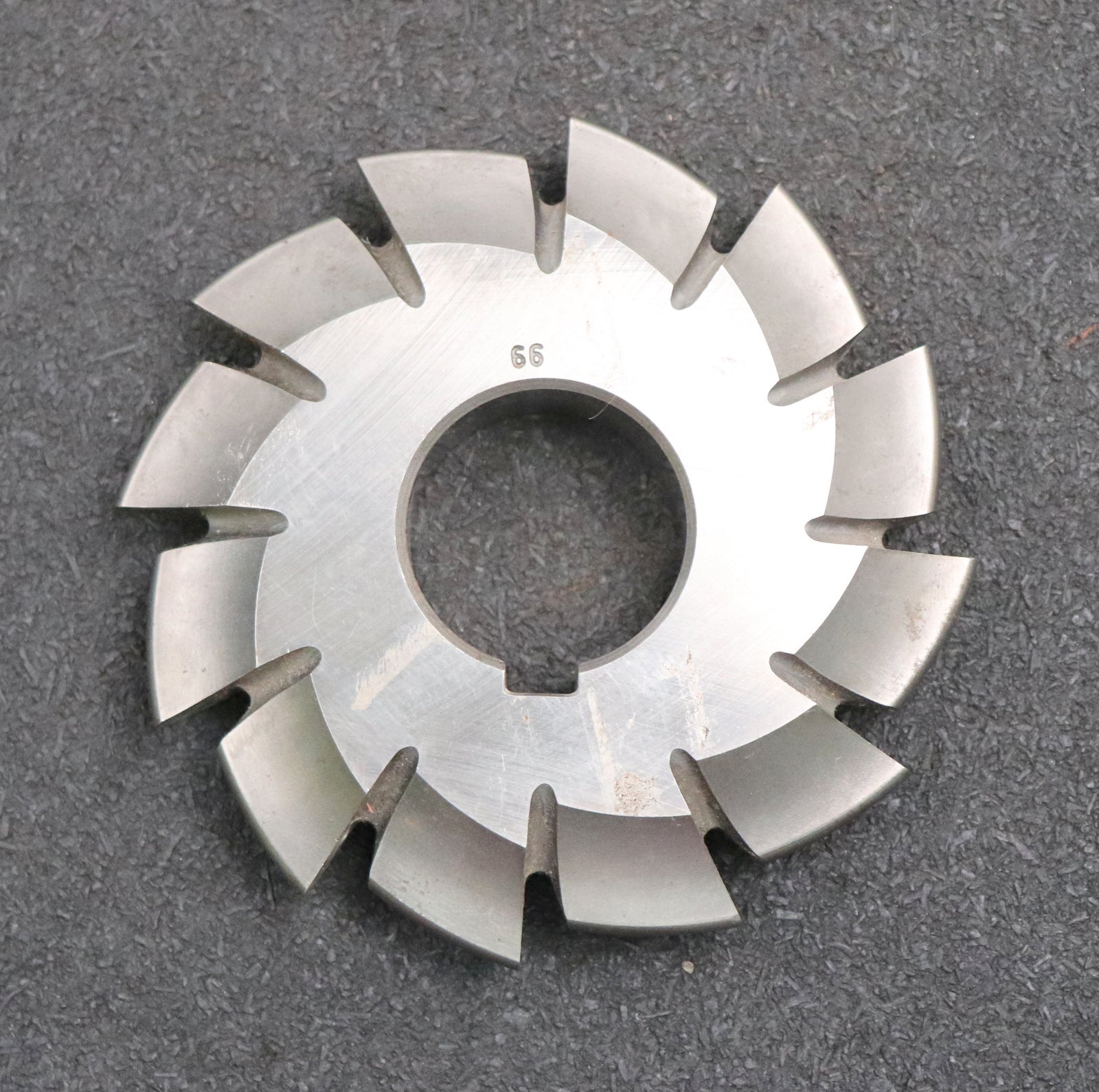 Bild des Artikels FETTE-Zahnformfräser-gear-profile-cutter-m=-6mm-Nr.-6-Zähnezahlbereich-Z=-35-54