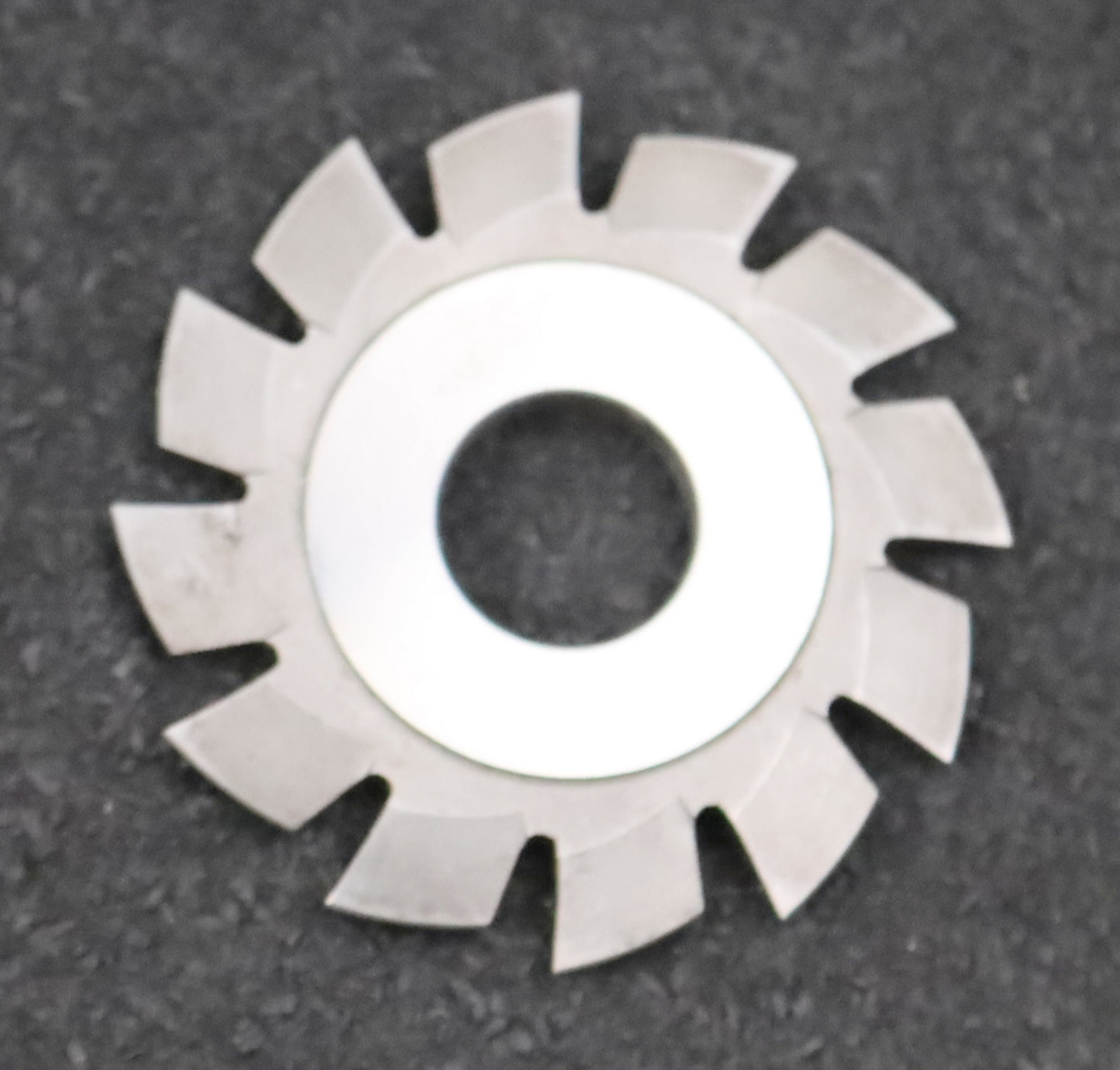 Bild des Artikels DOLD-Prismenfräser-D24°/1a-Winkel-24°-Kopfabrundung-auf-1mm-Ø55,8x5xØ16mm