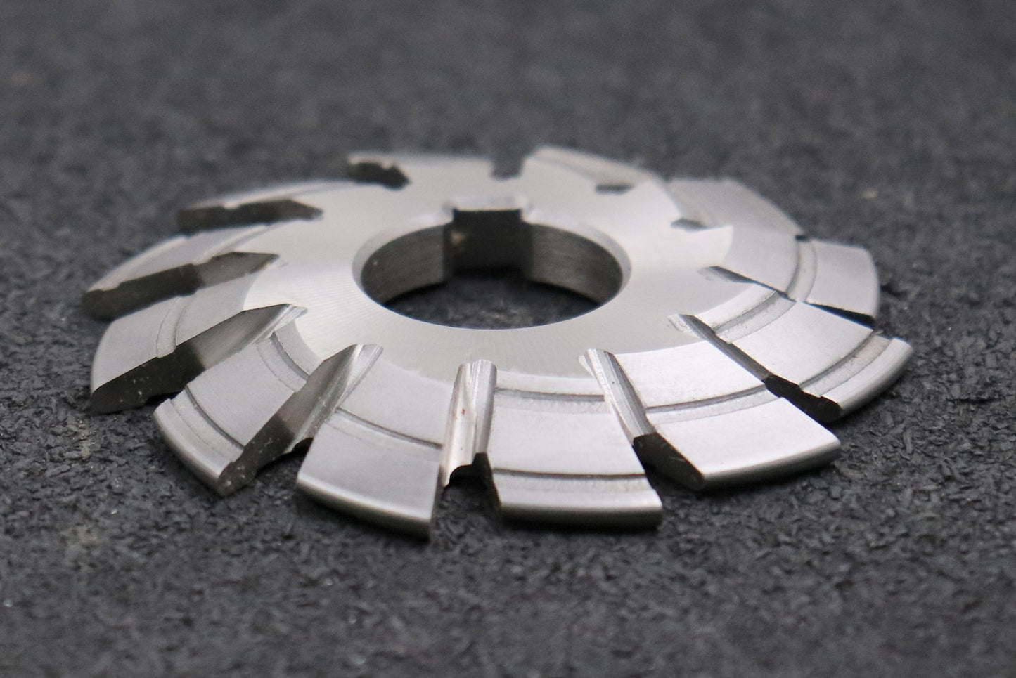 Bild des Artikels DOLD-asymmetrischer-Prismenfräser-E-20°/6a-Gesamtwinkel-20°-Flankenwinkel-20°/0°