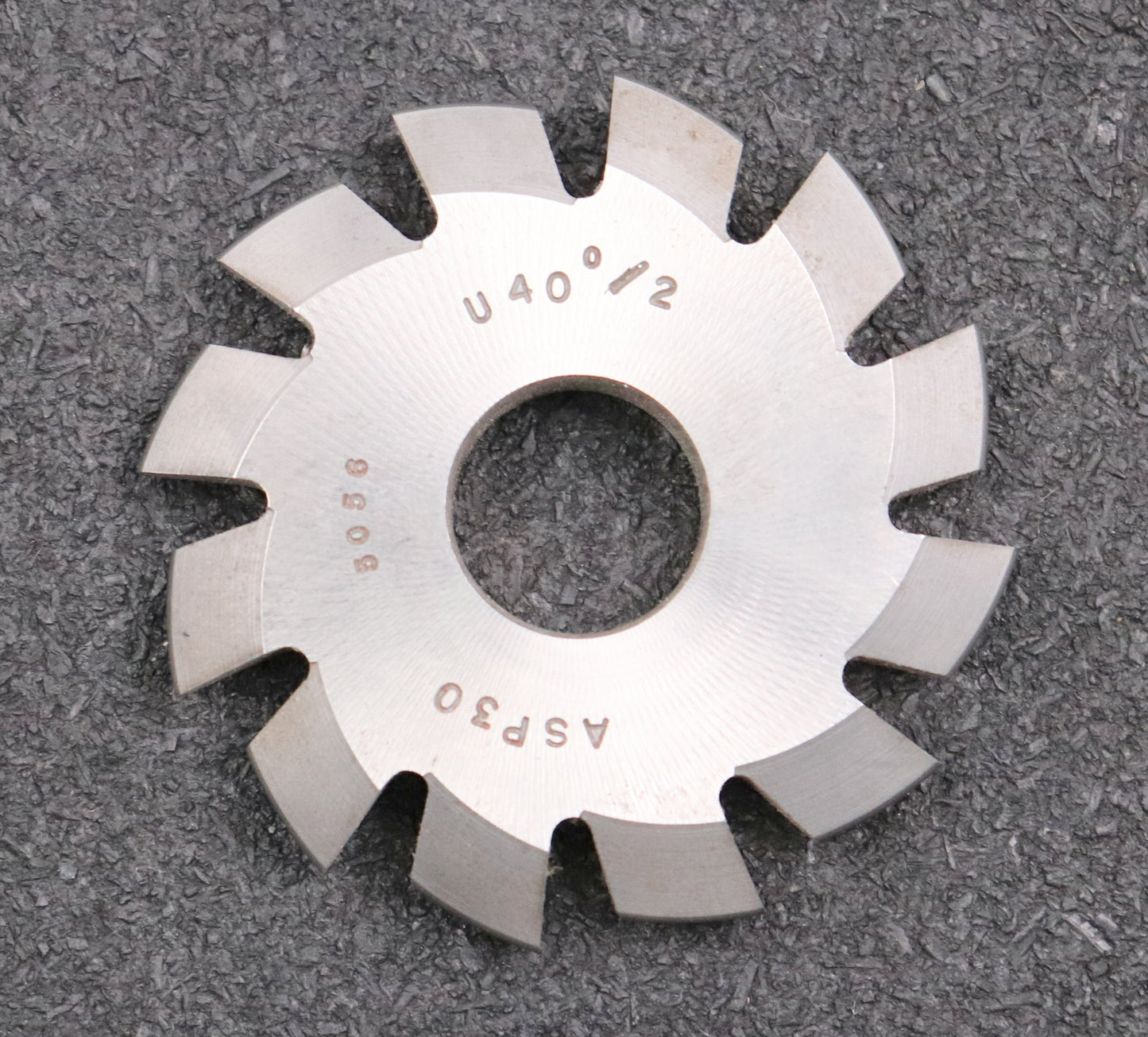 Bild des Artikels DOLD-asymmetrischer-Prismenfräser-U-40°/2-Gesamtwinkel-40°-Flankenwinkel-25°/15°