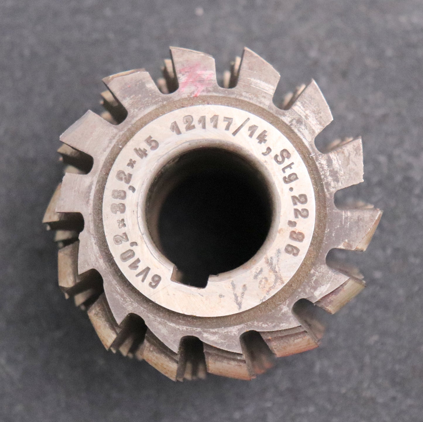 Bild des Artikels Keilwellen-Wälzfräser-6-Keile-45x38,2x18,2-mit-Höcker-Fertigfräser-Ø75x66xØ27mm