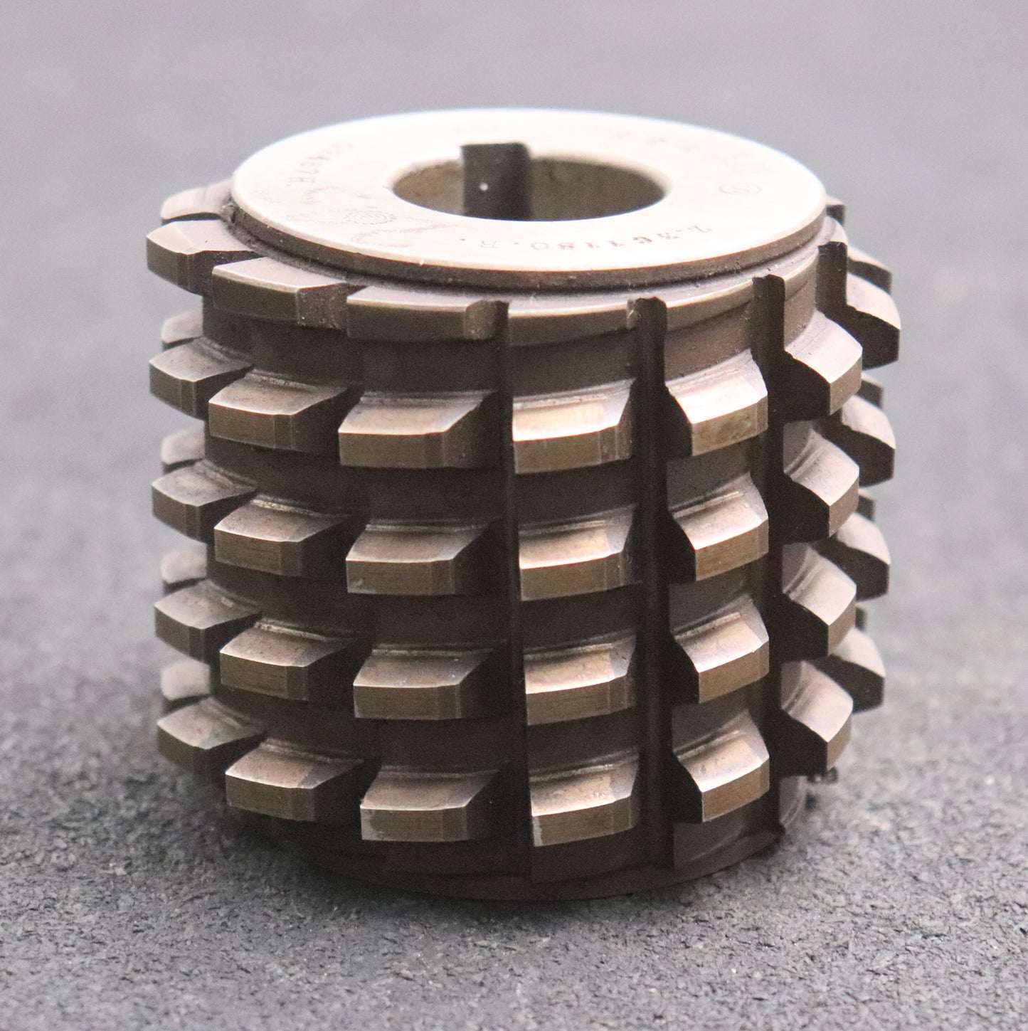 Bild des Artikels Keilwellen-Wälzfräser-10-Keile-41x33x6,45-mit-Höcker-Fertigfräser-Ø76x65xØ27mm