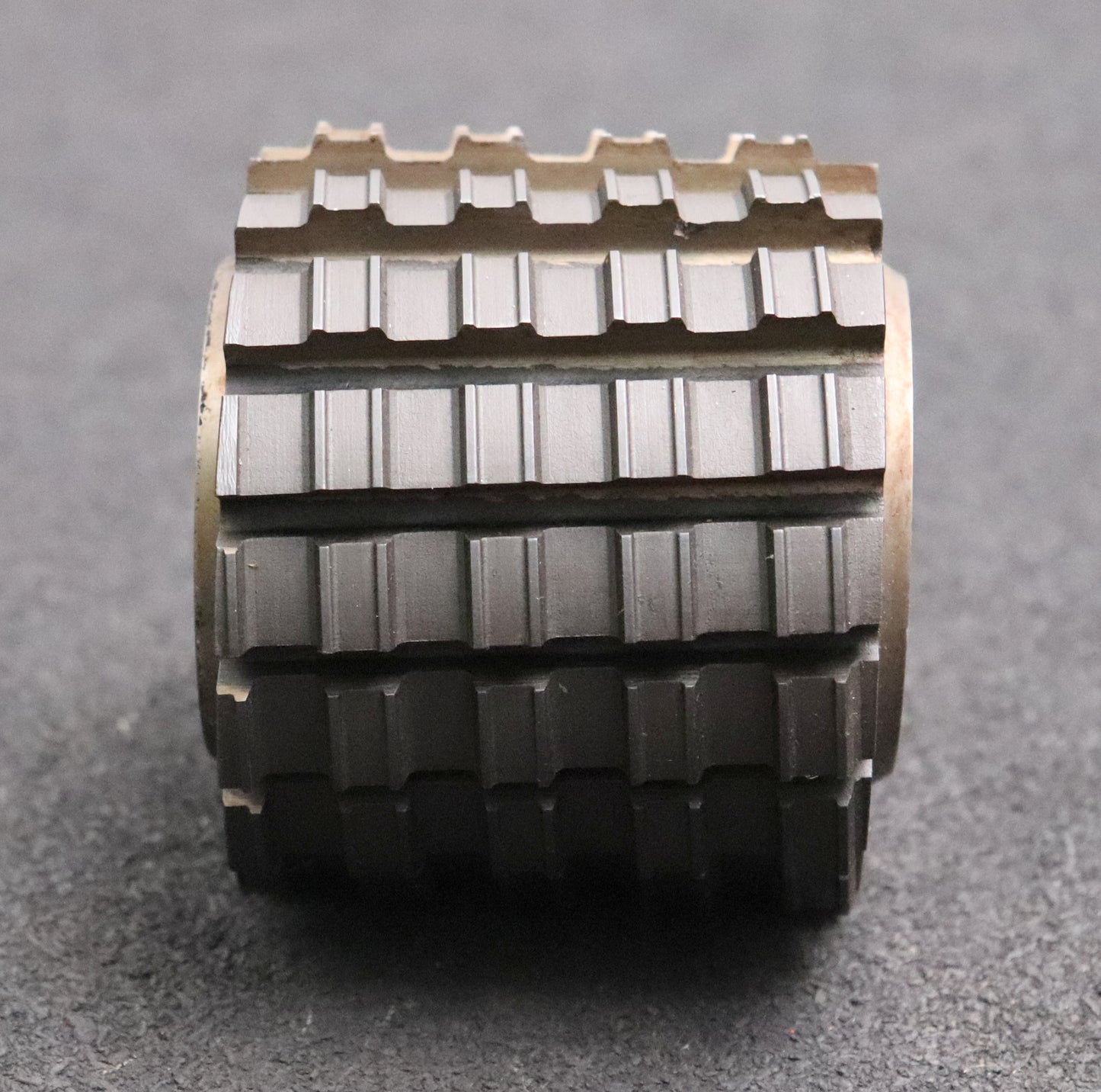 Bild des Artikels R.STOCK-Keilwellen-Wälzfräser-6-Keile-32,32x36x6,32-mit-Höcker-Fertigfräser