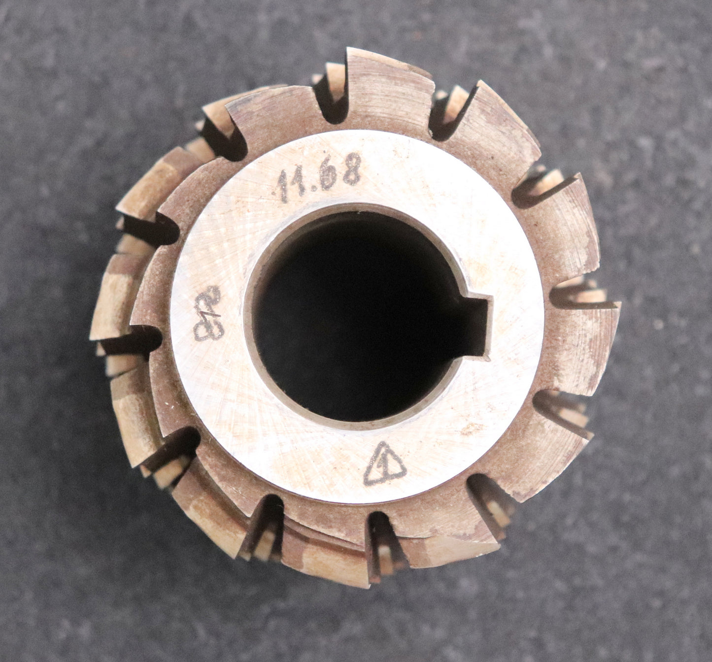 Bild des Artikels Keilwellen-Wälzfräser-10-Keile-81,45x88x12,3-Höcker-Fertigfräser-Ø70x60xØ27mm