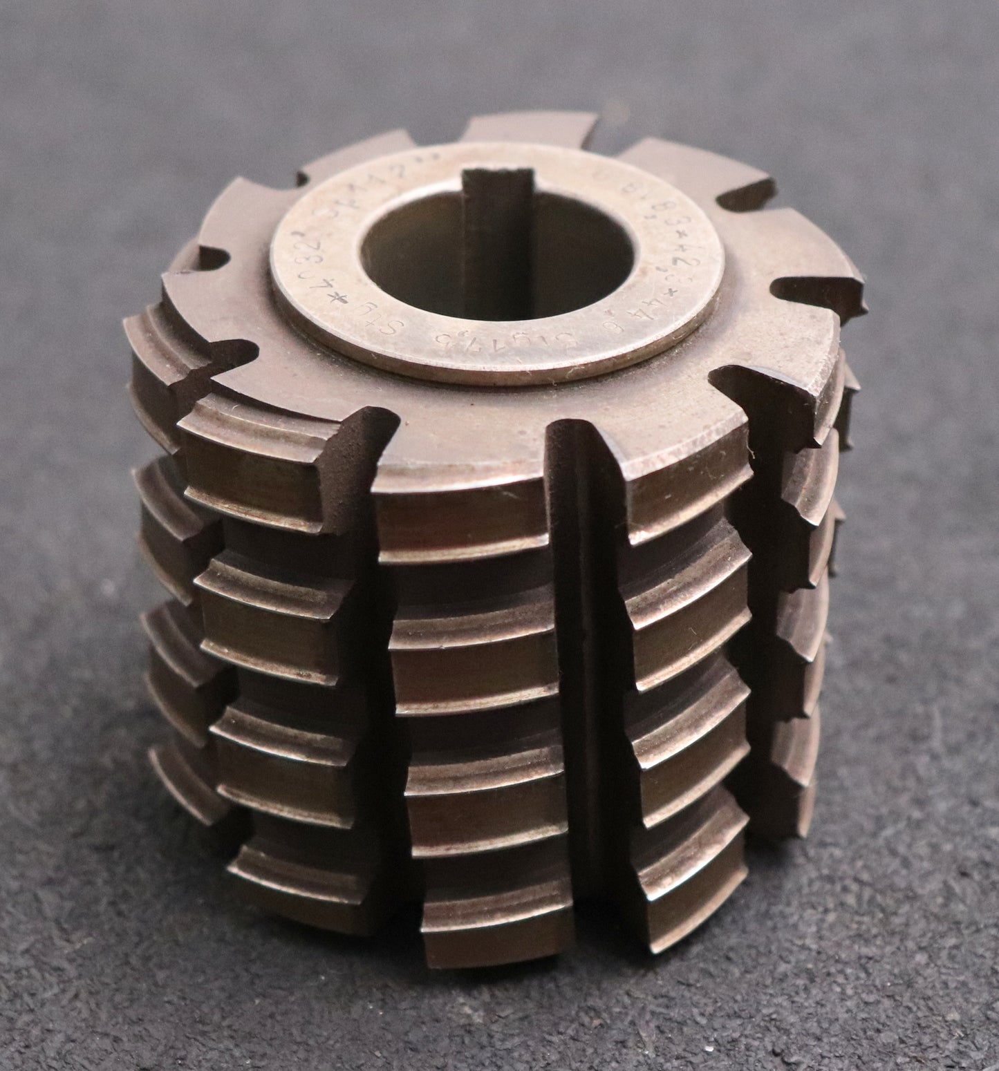 Bild des Artikels Keilwellen-Wälzfräser-10-Keile-44,6x42,3x8,3-Höcker-Fertigfräser-Ø75x66xØ27mm