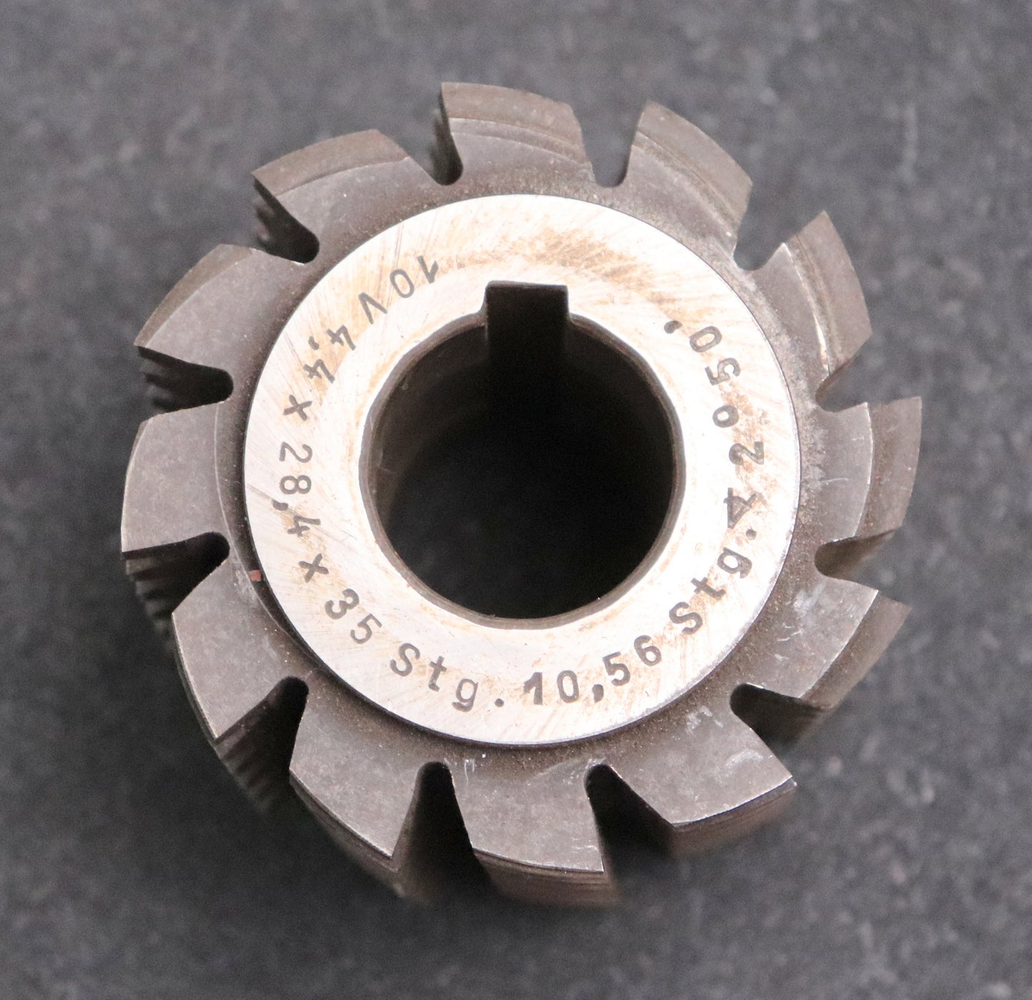 Bild des Artikels Keilwellen-Wälzfräser-10-Keile-35x28,4x4,4-mit-Höcker-Fertigfräser-Ø74x66xØ27mm