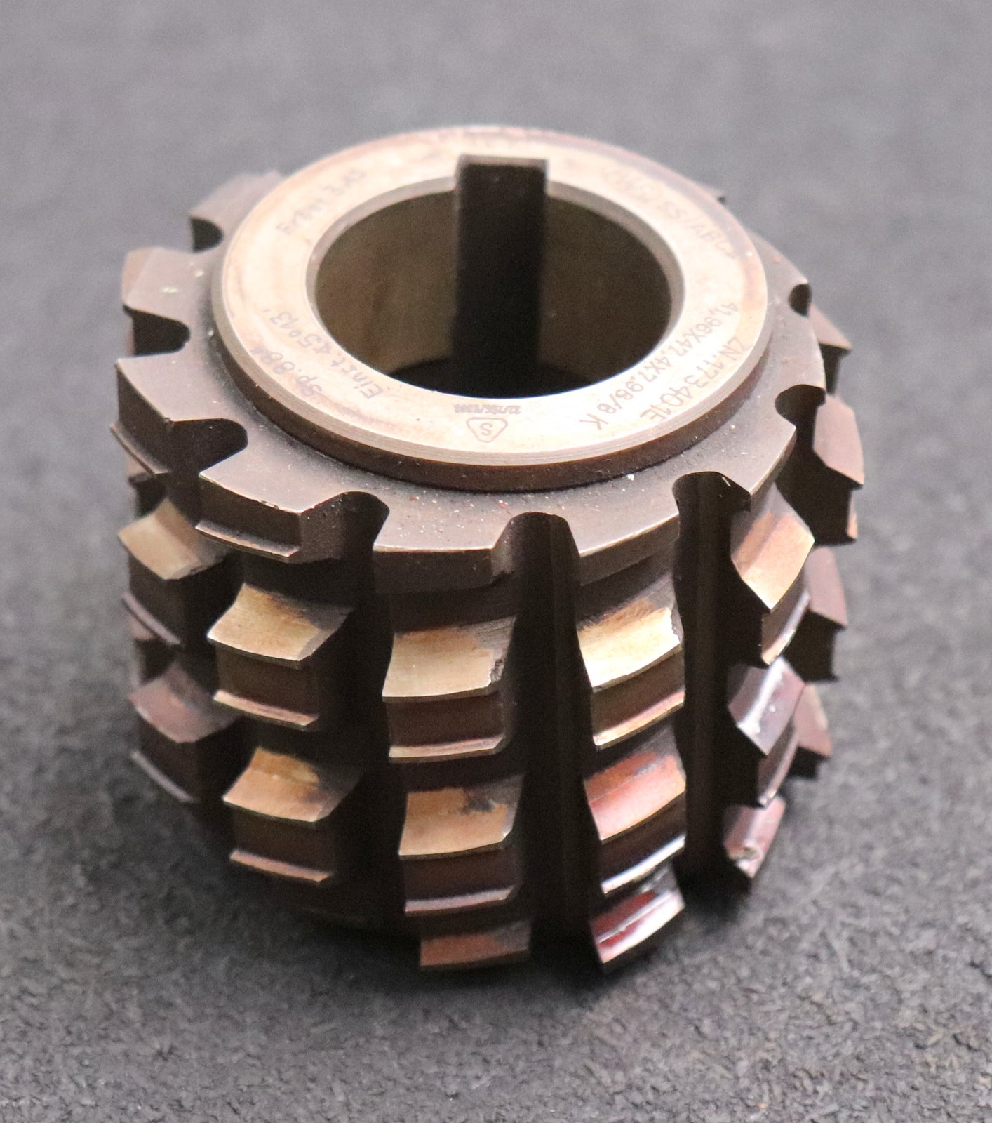 Bild des Artikels PWS-Keilwellen-Wälzfräser-8-Keile-41,96x47,4x7,98-mit-Höcker-Fertigfräser