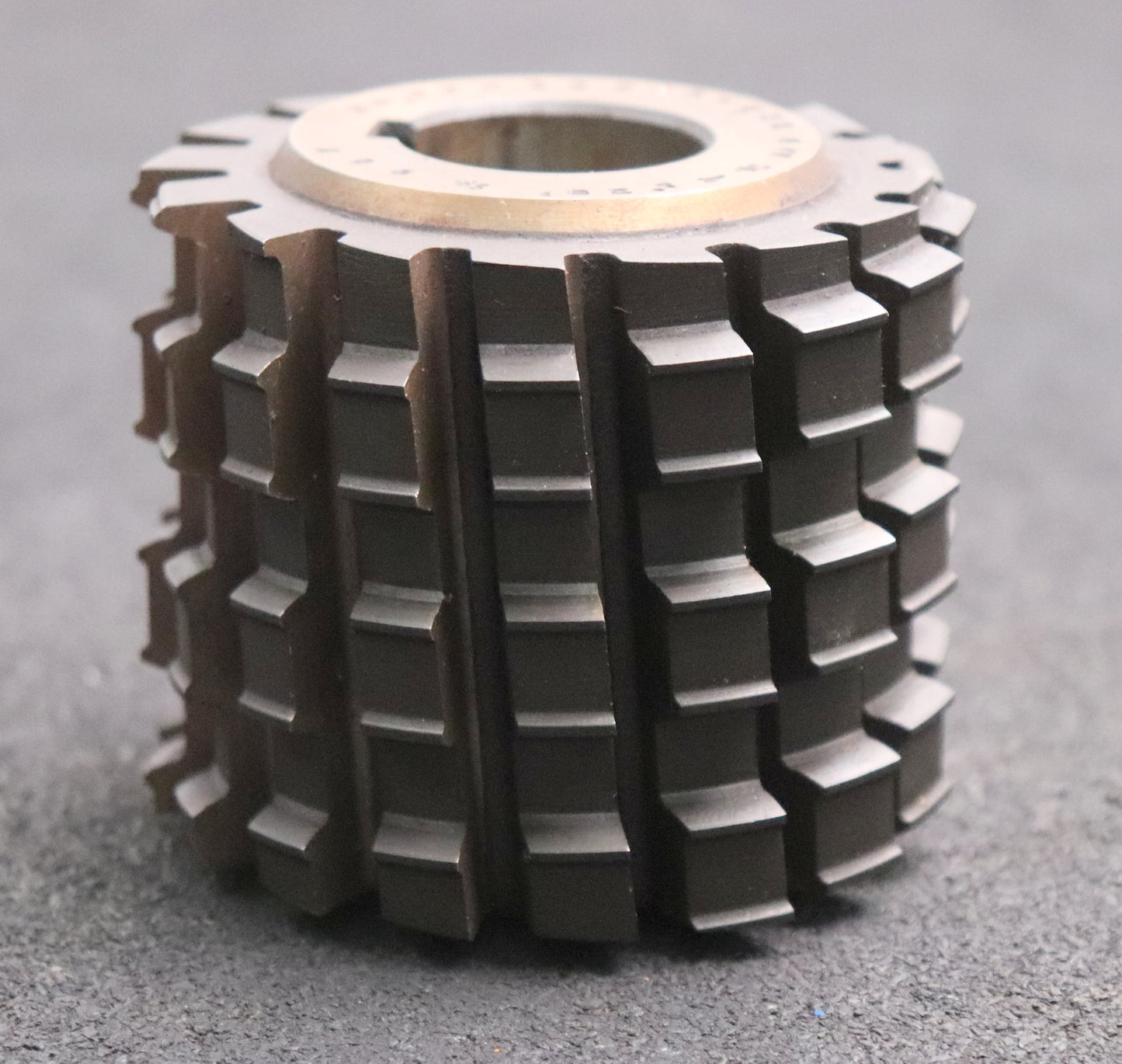 Bild des Artikels R.STOCK-Keilwellen-Wälzfräser-6-Keile-36,32x42x8,32-mit-Höcker-Fertigfräser