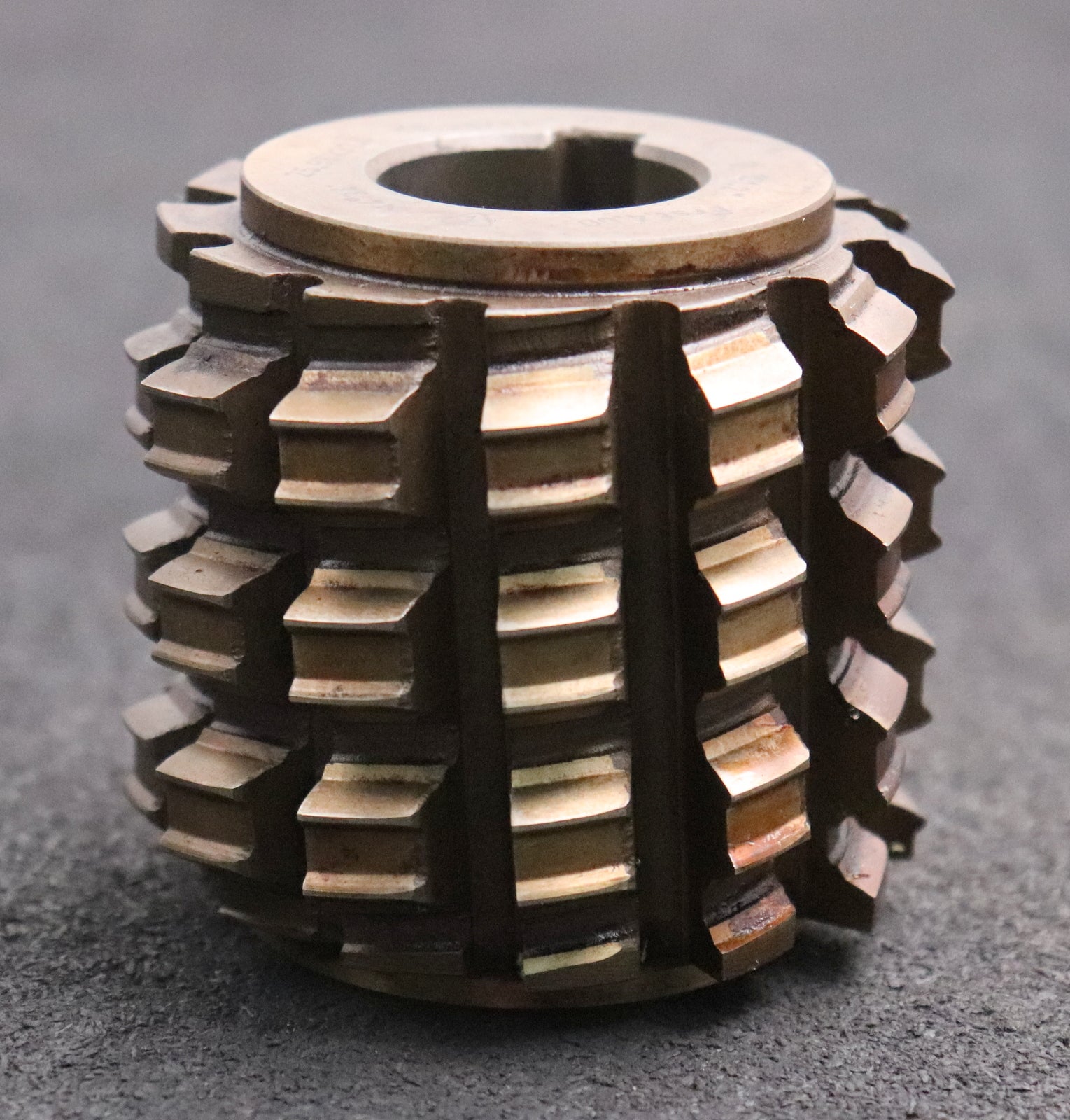 Bild des Artikels PWS-Keilwellen-Wälzfräser-8-Keile-25,96x32x5,96-mit-Höcker-Fertigfräser