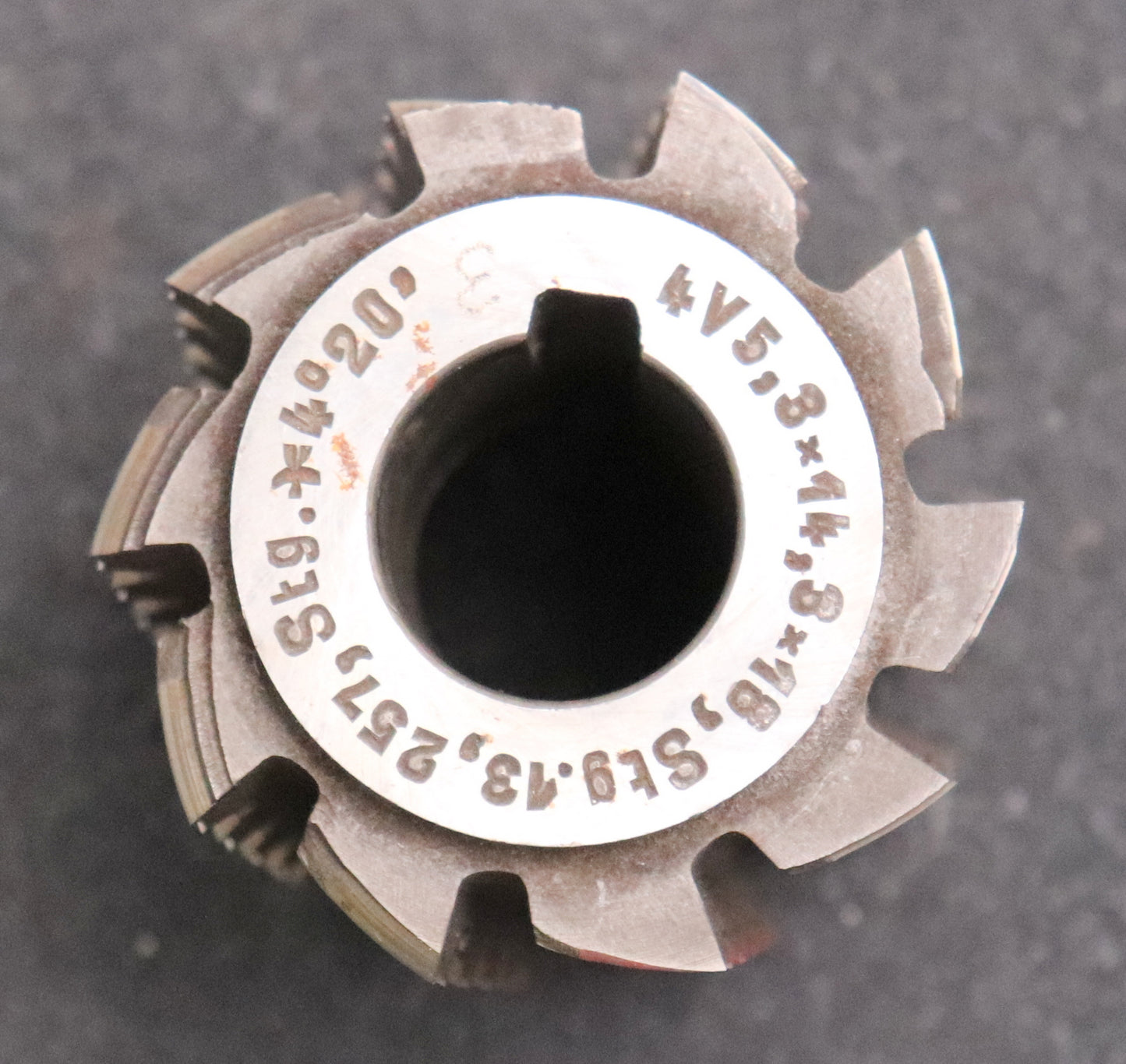 Bild des Artikels Keilwellen-Wälzfräser-4-Keile-18x14,3x5,3-mit-Höcker-Fertigfräser-Ø59x66xØ22mm