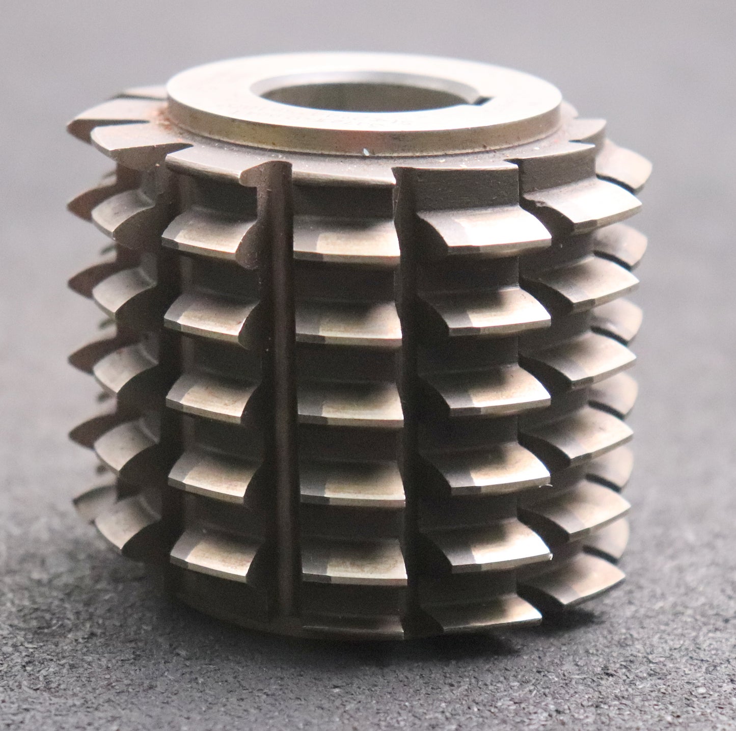 Bild des Artikels J.E.REINECKER-Keilwellen-Wälzfräser-10-Keile-27,8x34x7,2-Fertigfräser