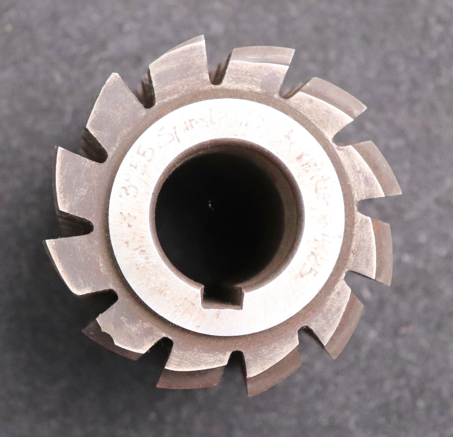 Bild des Artikels Keilwellen-Wälzfräser-10-Keile-29x45x7-mit-Höcker-Fertigfräser-Ø70x70xØ27mm