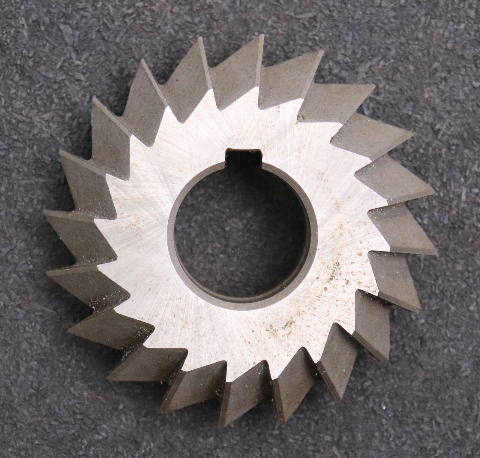 Bild des Artikels Prismen-Formfräser-konvex-Prismenwinkel-90°-Ø80x22xØ27mm-LKN