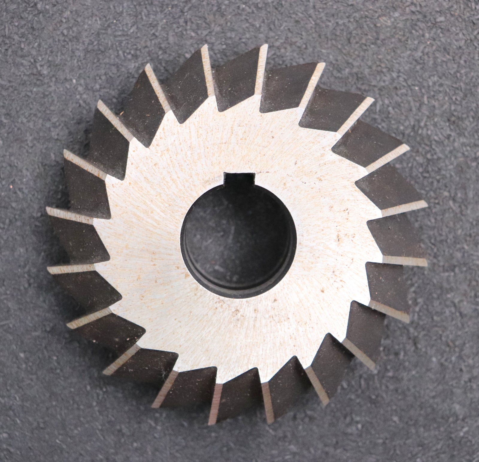 Bild des Artikels Prismen-Formfräser-konvex-Prismenwinkel-90°-Ø100x28xØ27mm-mit-LKN