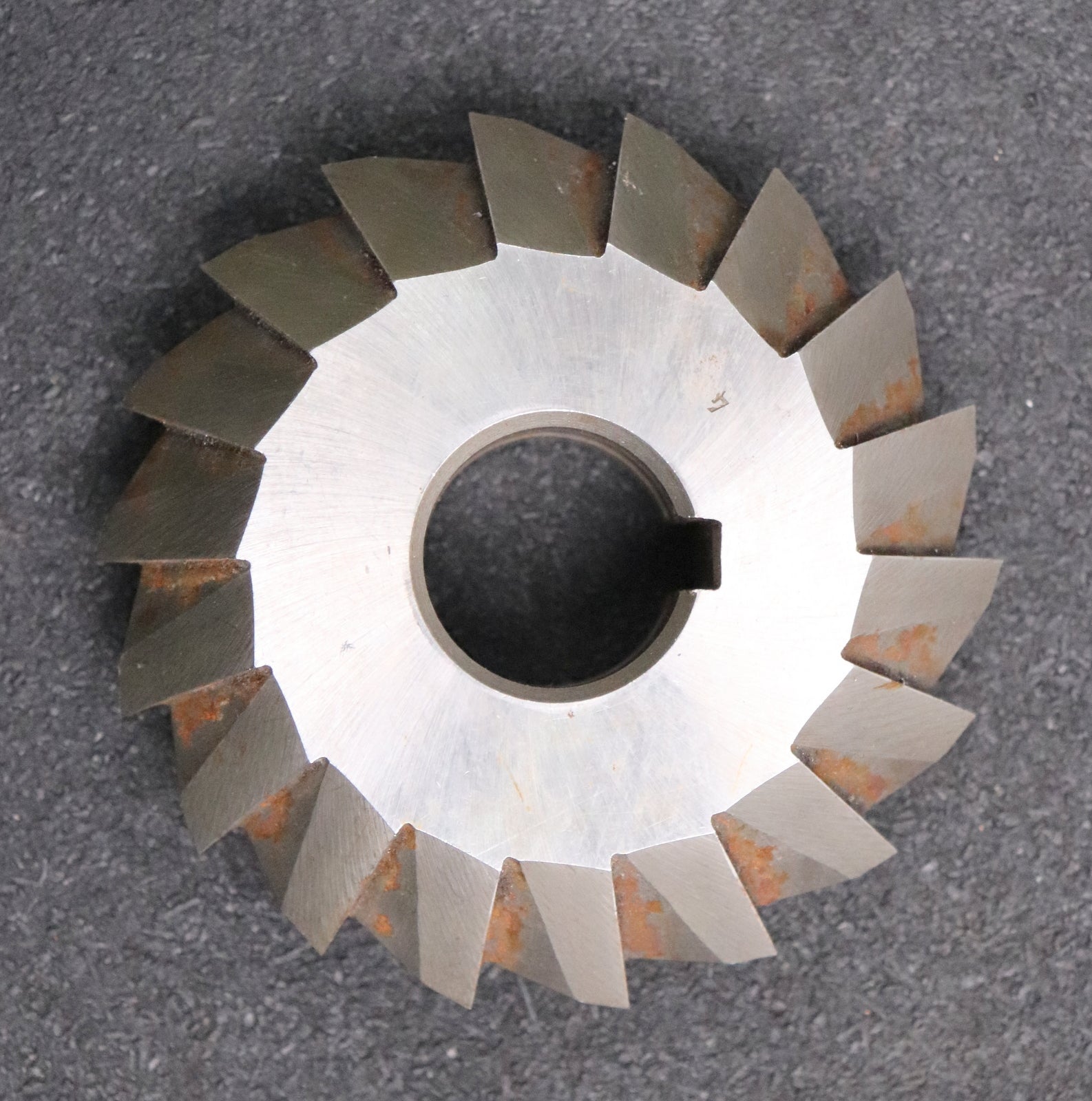 Bild des Artikels PWS-Prismen-Formfräser-konvex-Prismenwinkel-90°-Ø100x29xØ27mm-mit-LKN