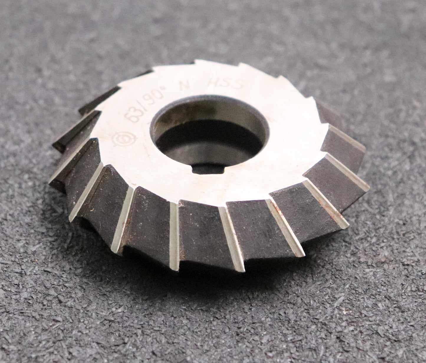 Bild des Artikels Prismen-Formfräser-konvex-Prismenwinkel-90°-Ø62x18xØ22mm-mit-LKN