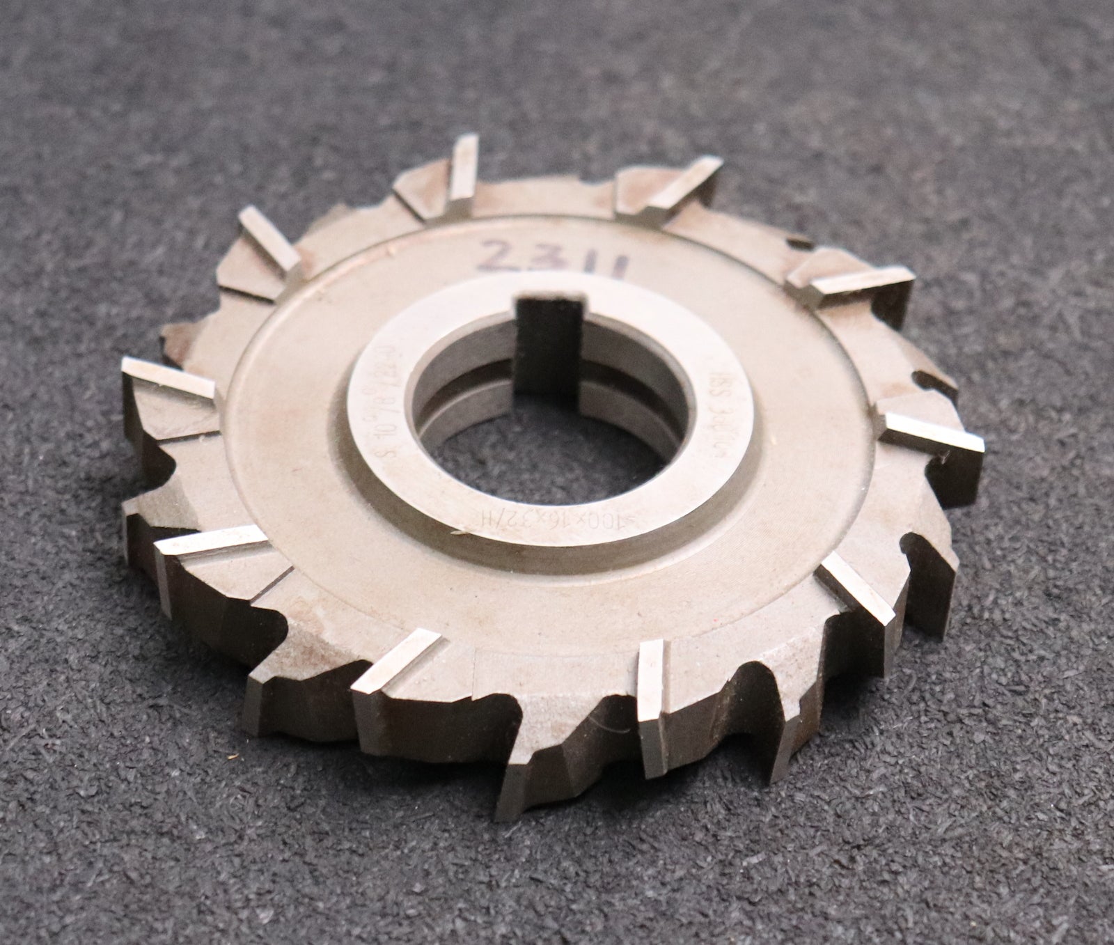 Bild des Artikels Nutenfräser-slot-cutter-Abmessungen-Ø100x16x32mm-mit-LKN-Nutbreite-16mm