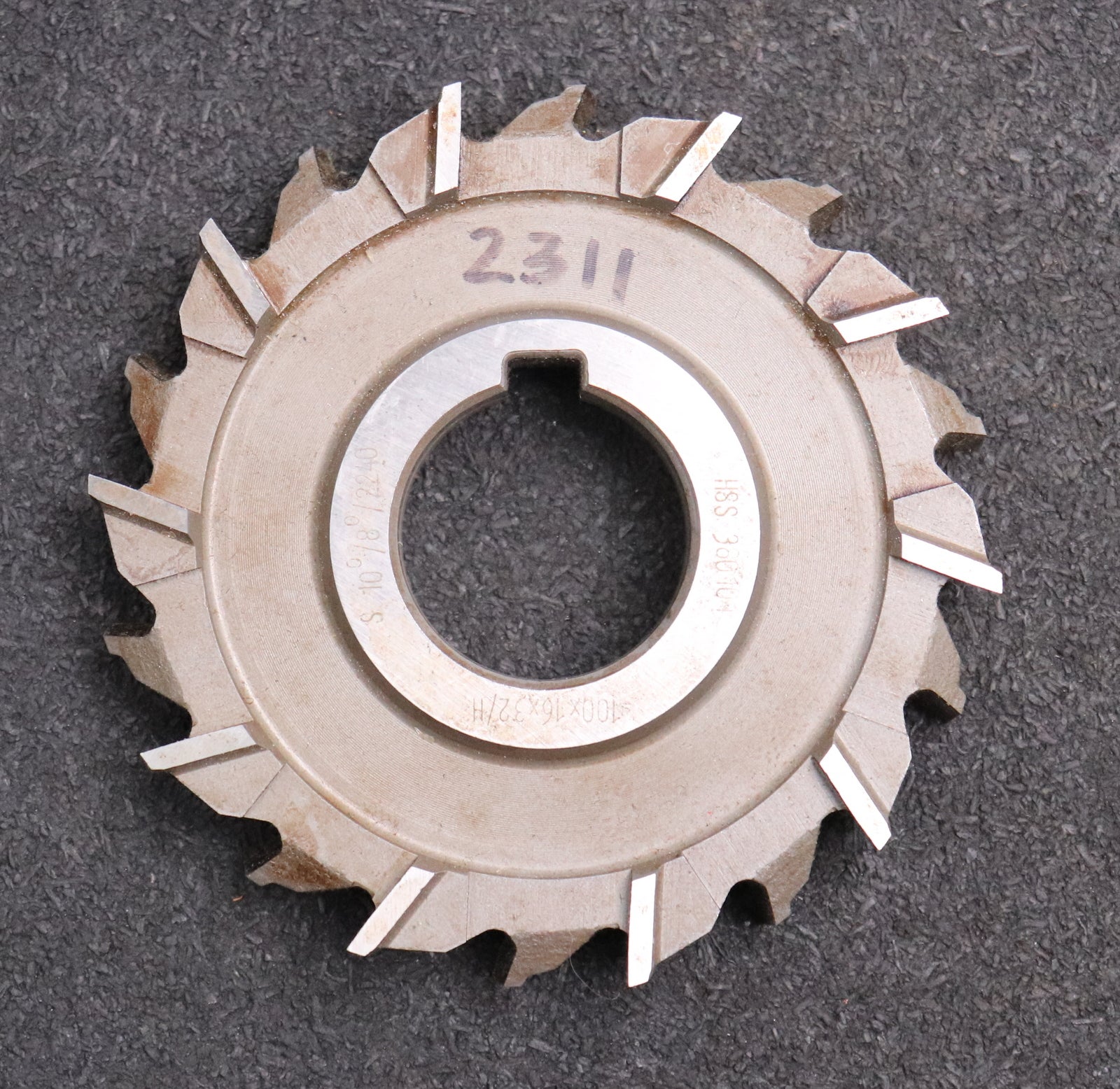 Bild des Artikels Nutenfräser-slot-cutter-Abmessungen-Ø100x16x32mm-mit-LKN-Nutbreite-16mm