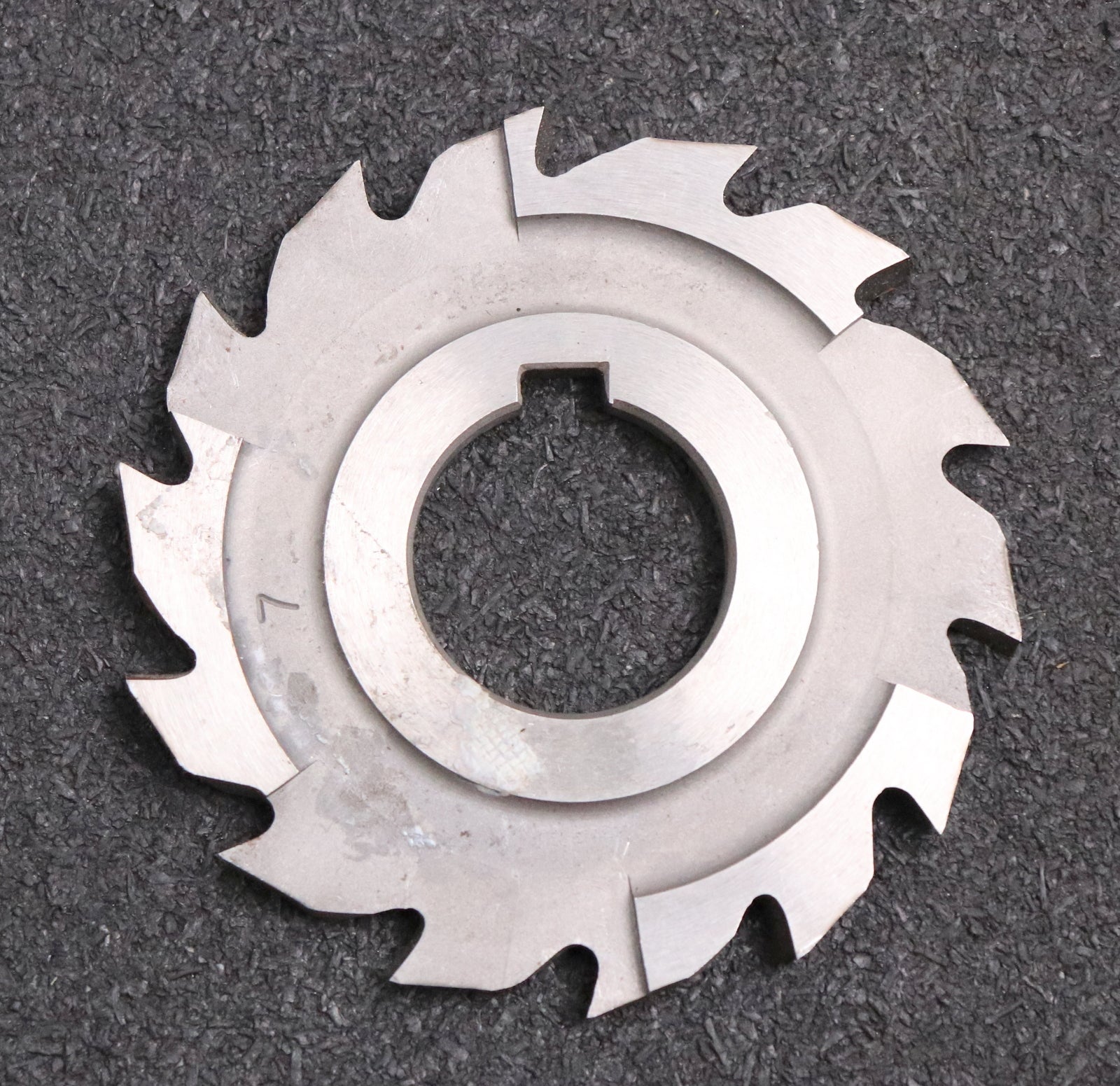 Bild des Artikels VALLORBE-Nutenfräser-slot-cutter-Abmessungen-Ø80x10x27mm-mit-LKN-Nutbreite-10mm