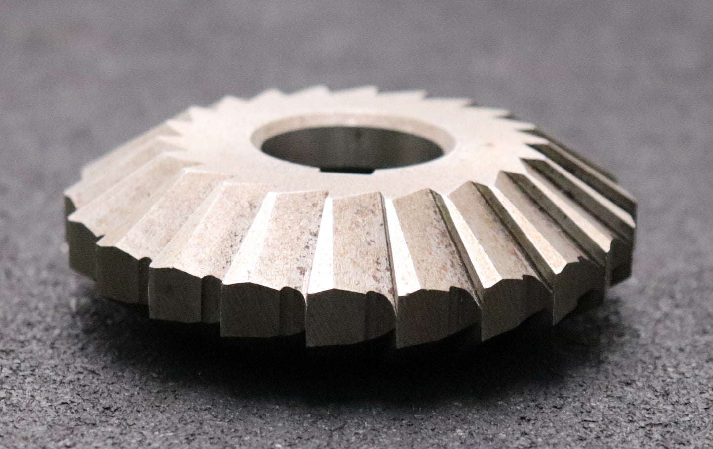 Bild des Artikels PWS-Prismen-Formfräser-konvex-Prismenwinkel-60°-Abmessungen-Ø84x25xØ27mm-mit-LKN