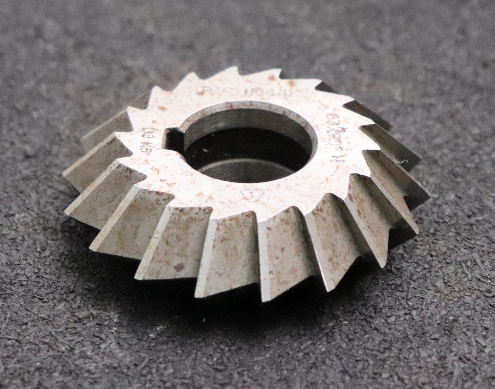 Bild des Artikels PWS-Prismen-Formfräser-konvex-Prismenwinkel-90°-Abmessungen-Ø63x18xØ22mm-mit-LKN