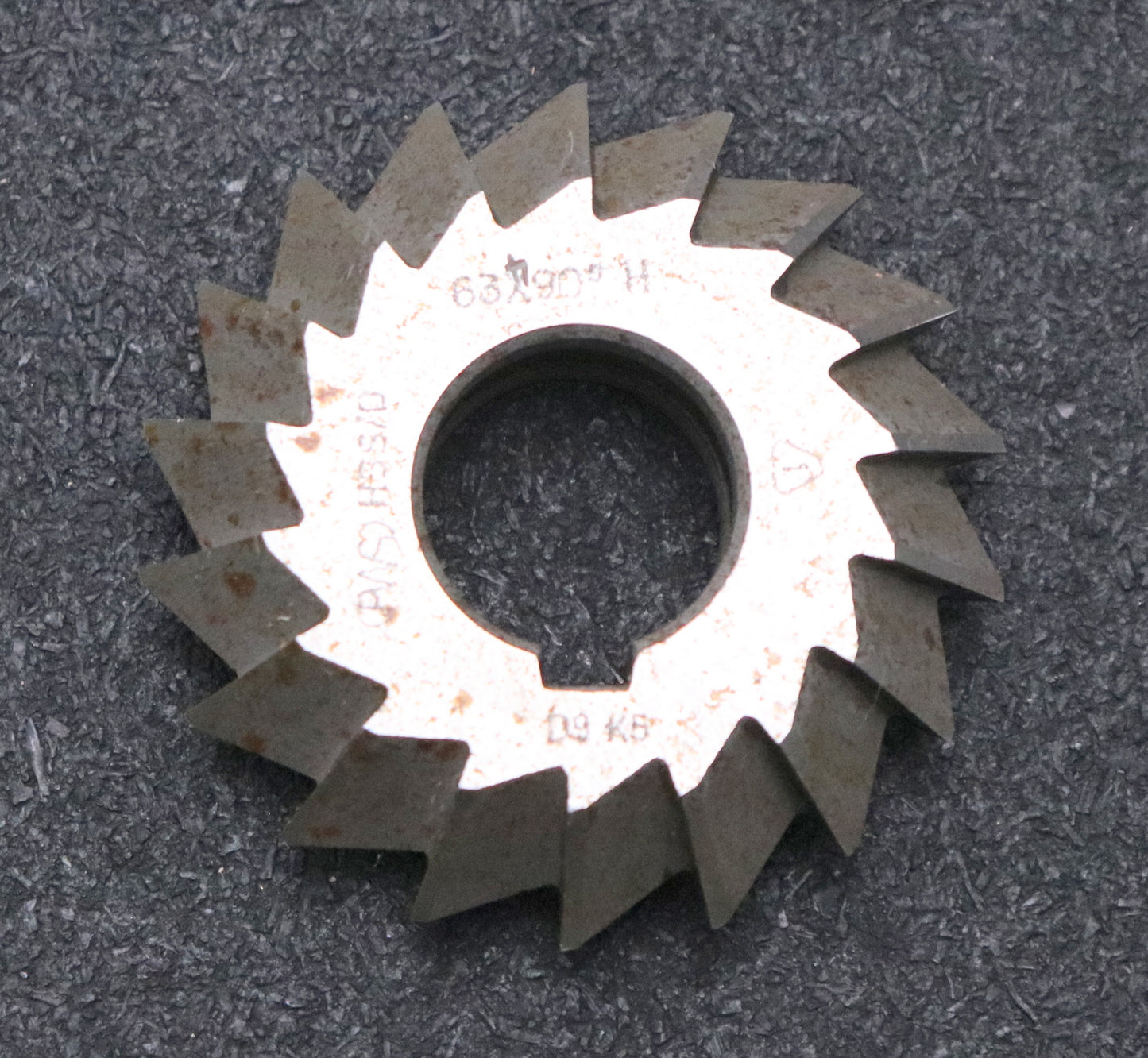 Bild des Artikels PWS-Prismen-Formfräser-konvex-Prismenwinkel-90°-Abmessungen-Ø63x18xØ22mm-mit-LKN