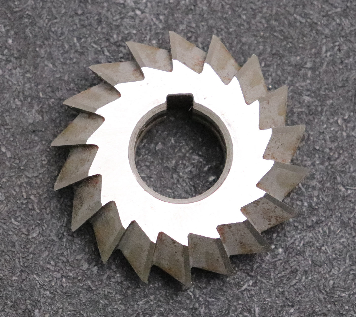 Bild des Artikels PWS-Prismen-Formfräser-konvex-Prismenwinkel-90°-Abmessungen-Ø63x18xØ22mm-mit-LKN