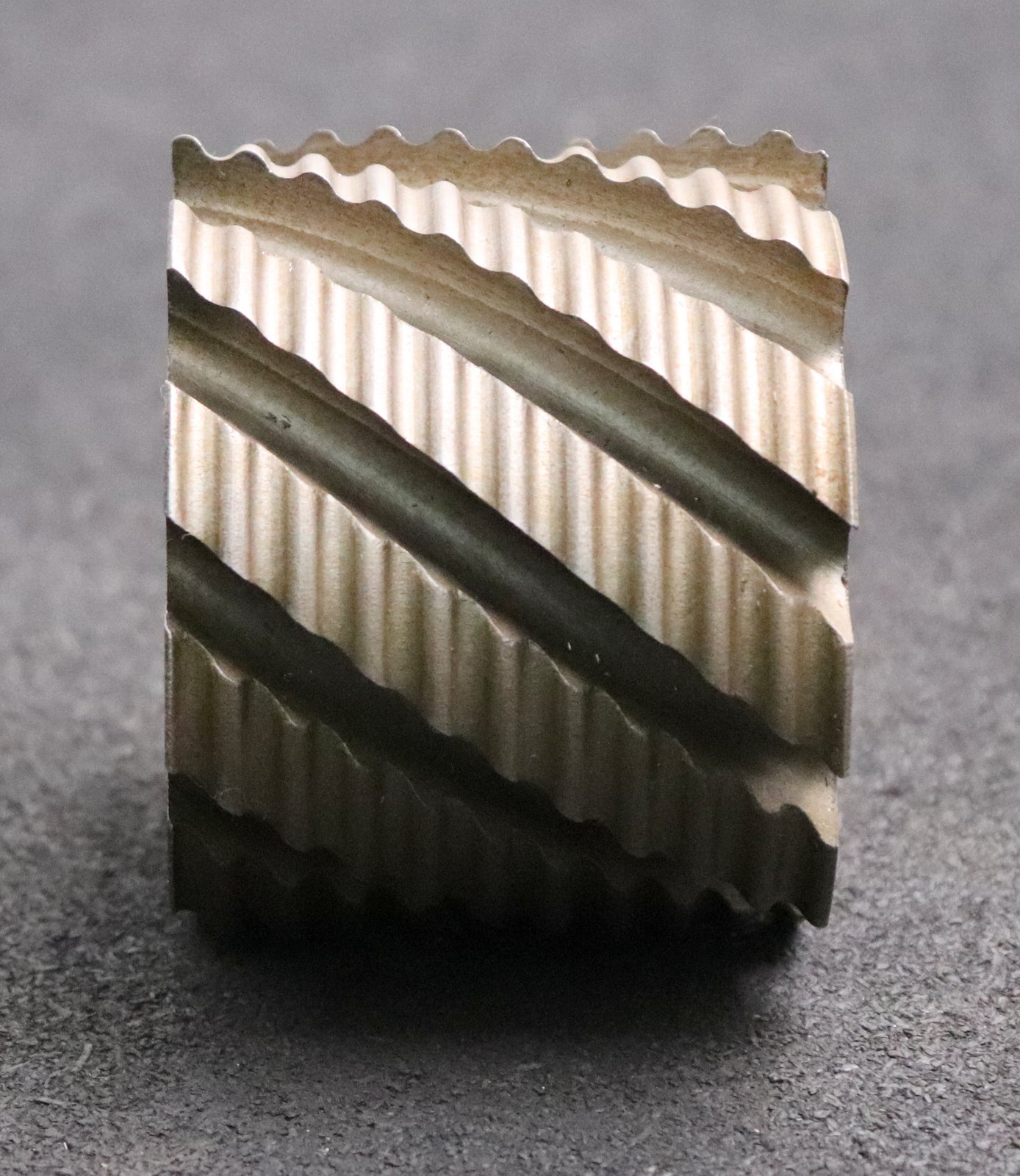Bild des Artikels PWS-Walzenstirnfräser-Abmessungen-Ø80x63Ø32mm-mit-LKN-DIN1880-R=300mm