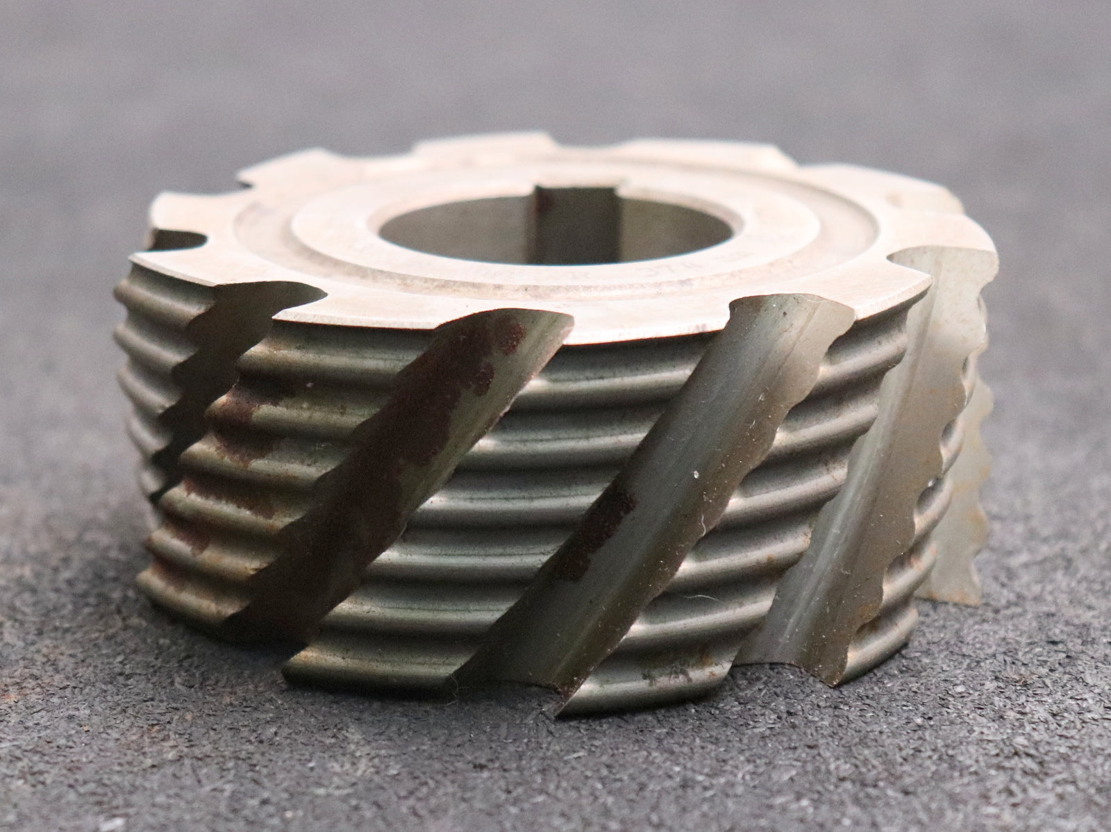 Bild des Artikels PWS-Walzenstirnfräser-Abmessungen-Ø100x40xØ40mm-mit-LKN-DIN1880-R=374mm